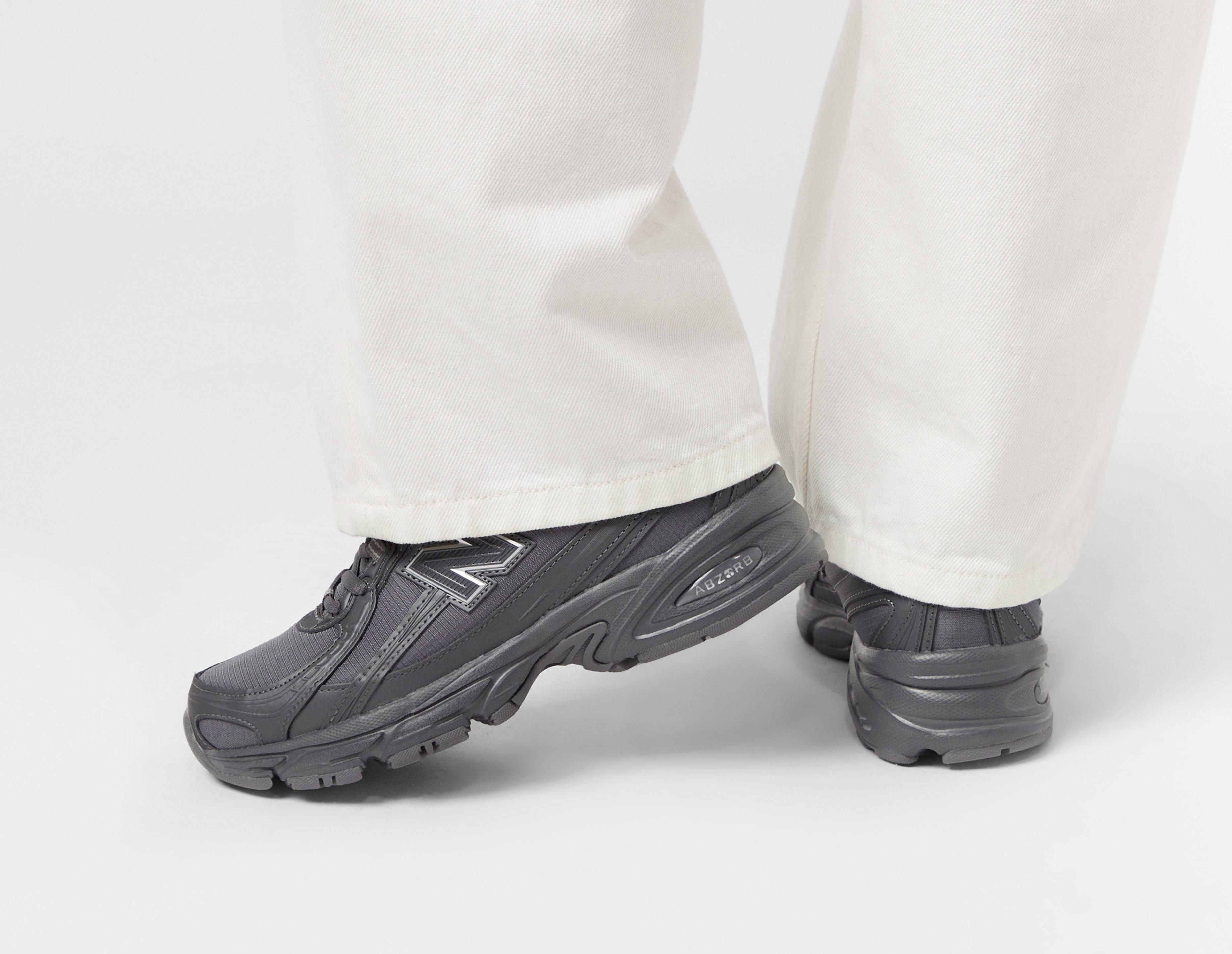 New Balance 740 Women's