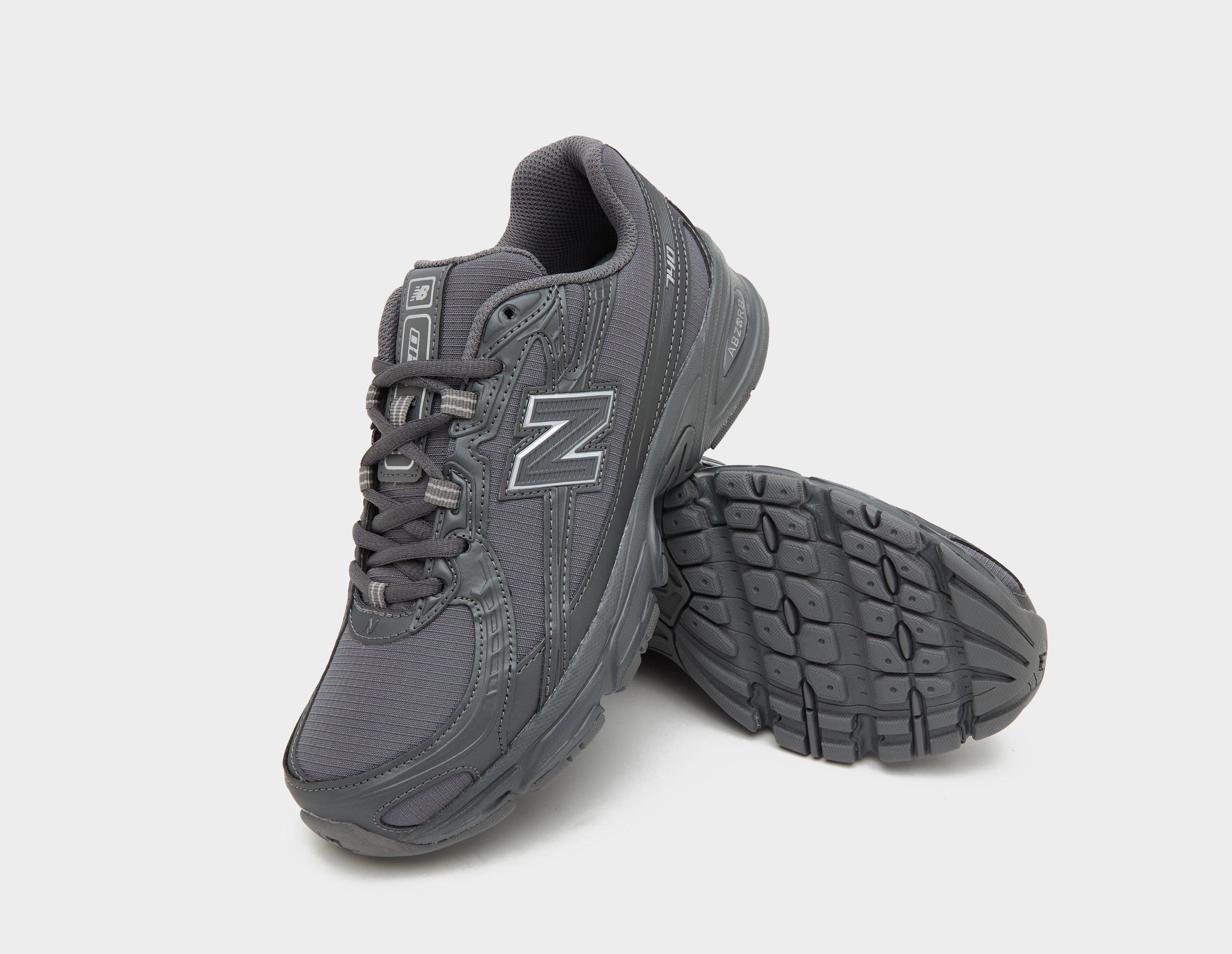 New Balance 740 Women's