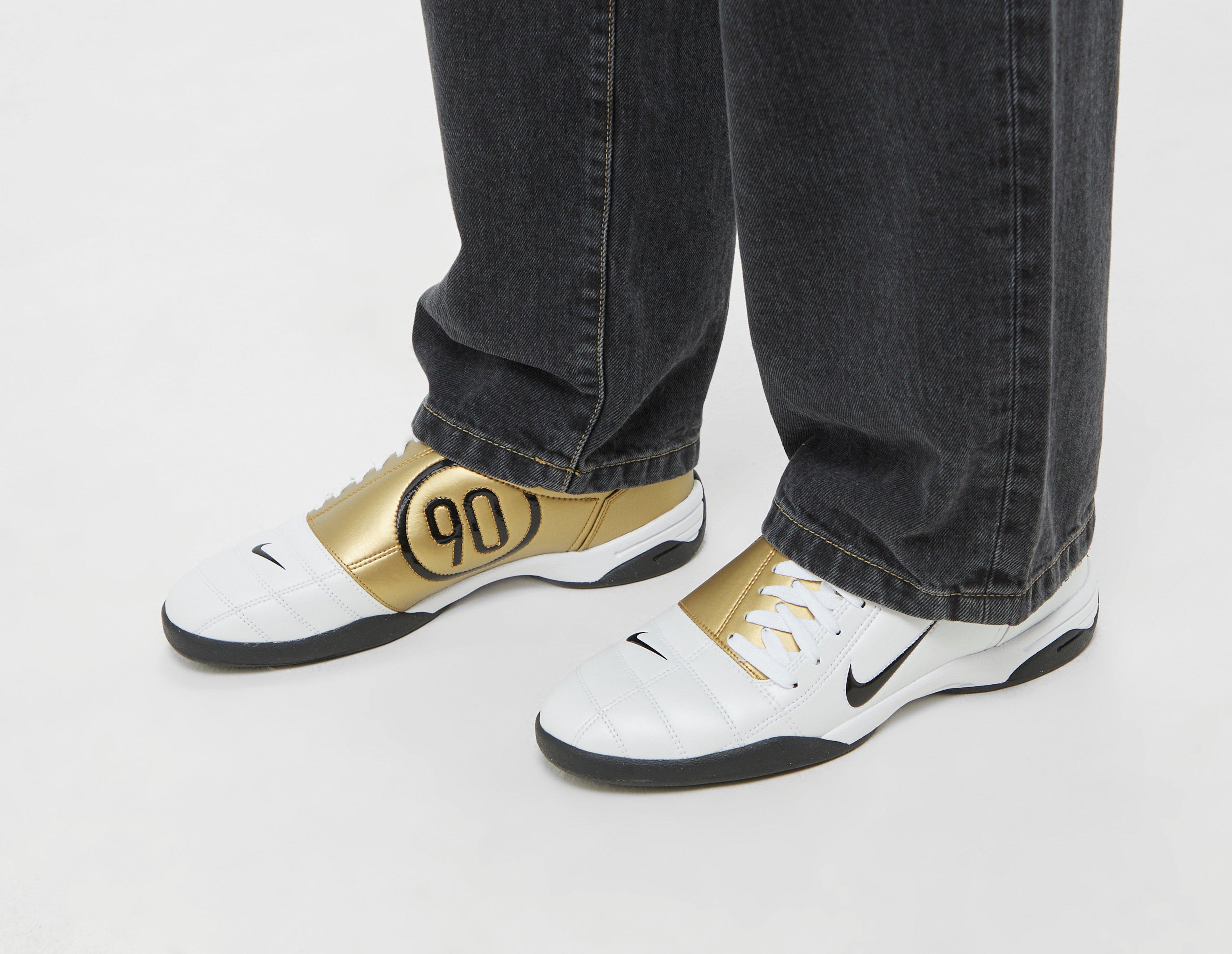 Nike Total 90