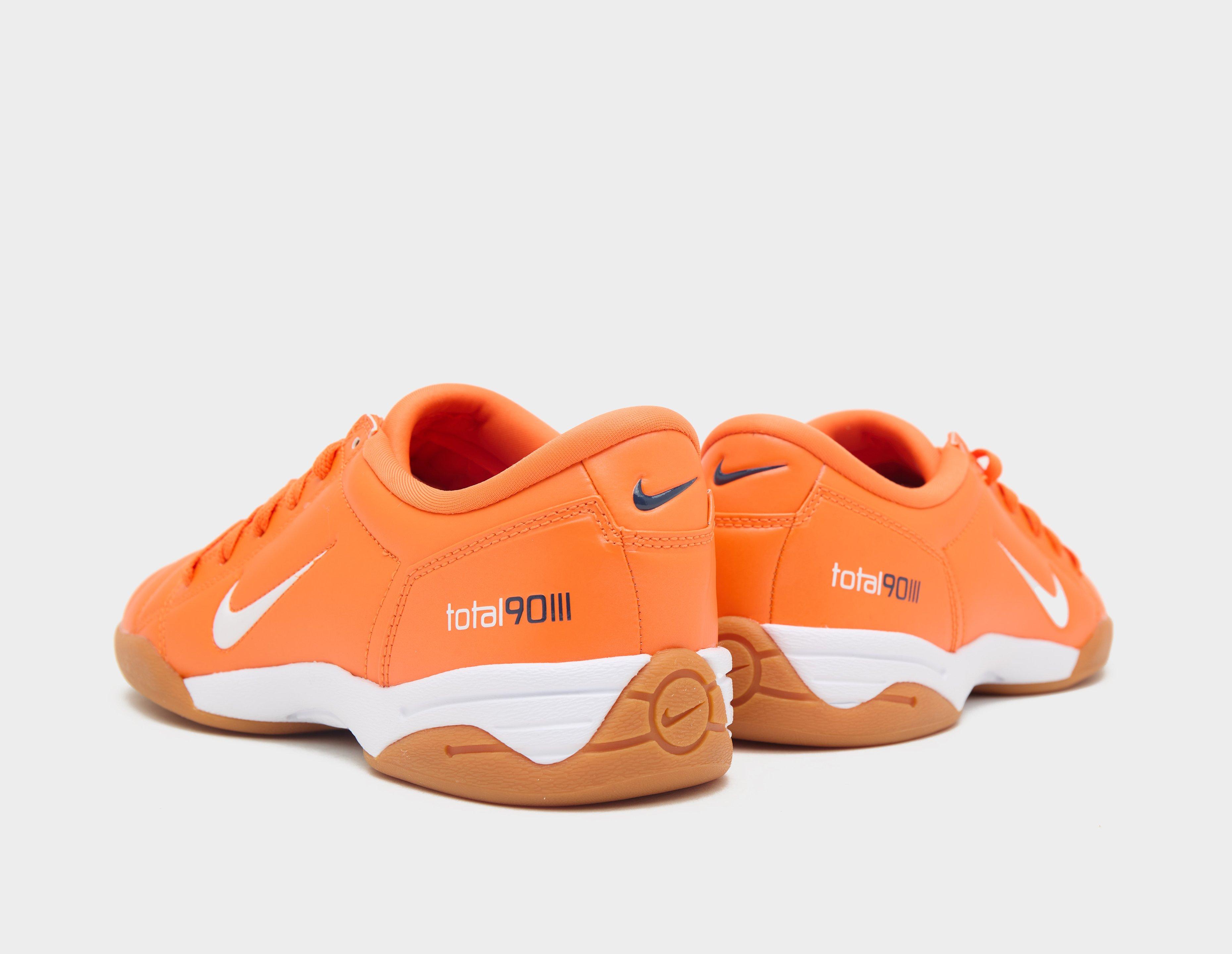 Nike Total 90