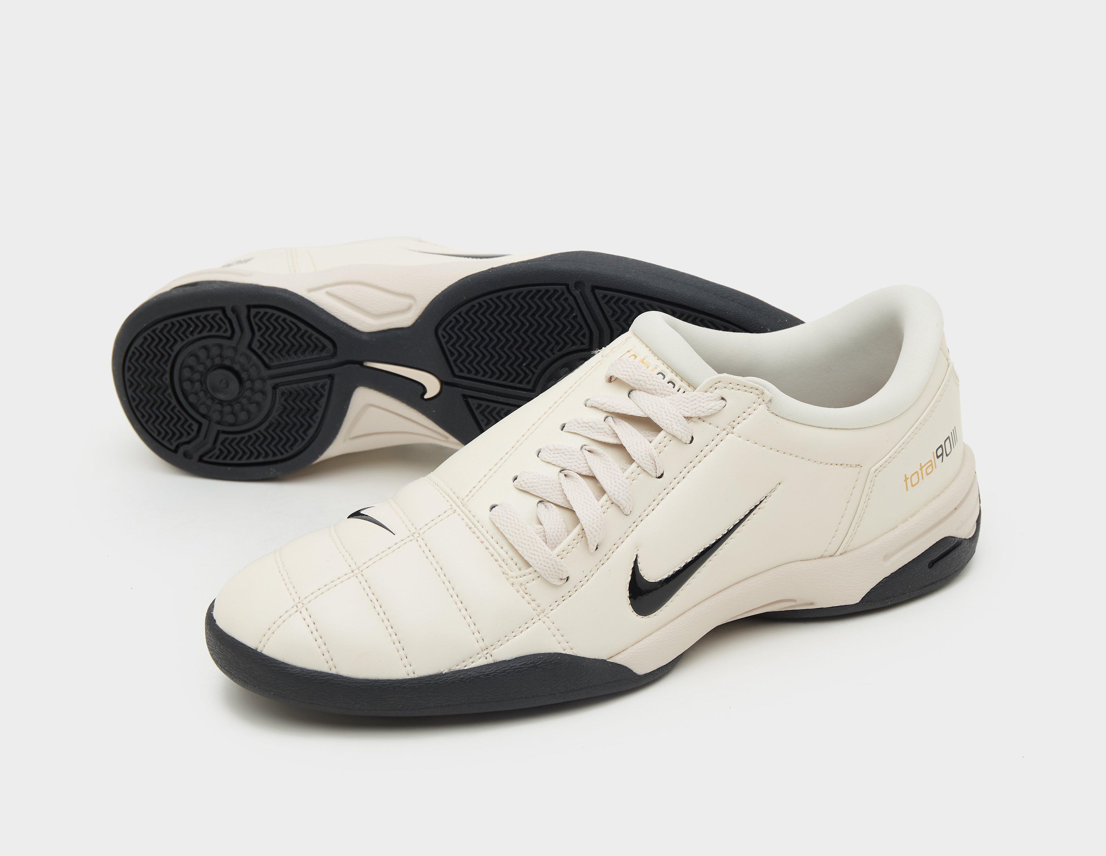 Nike Total 90