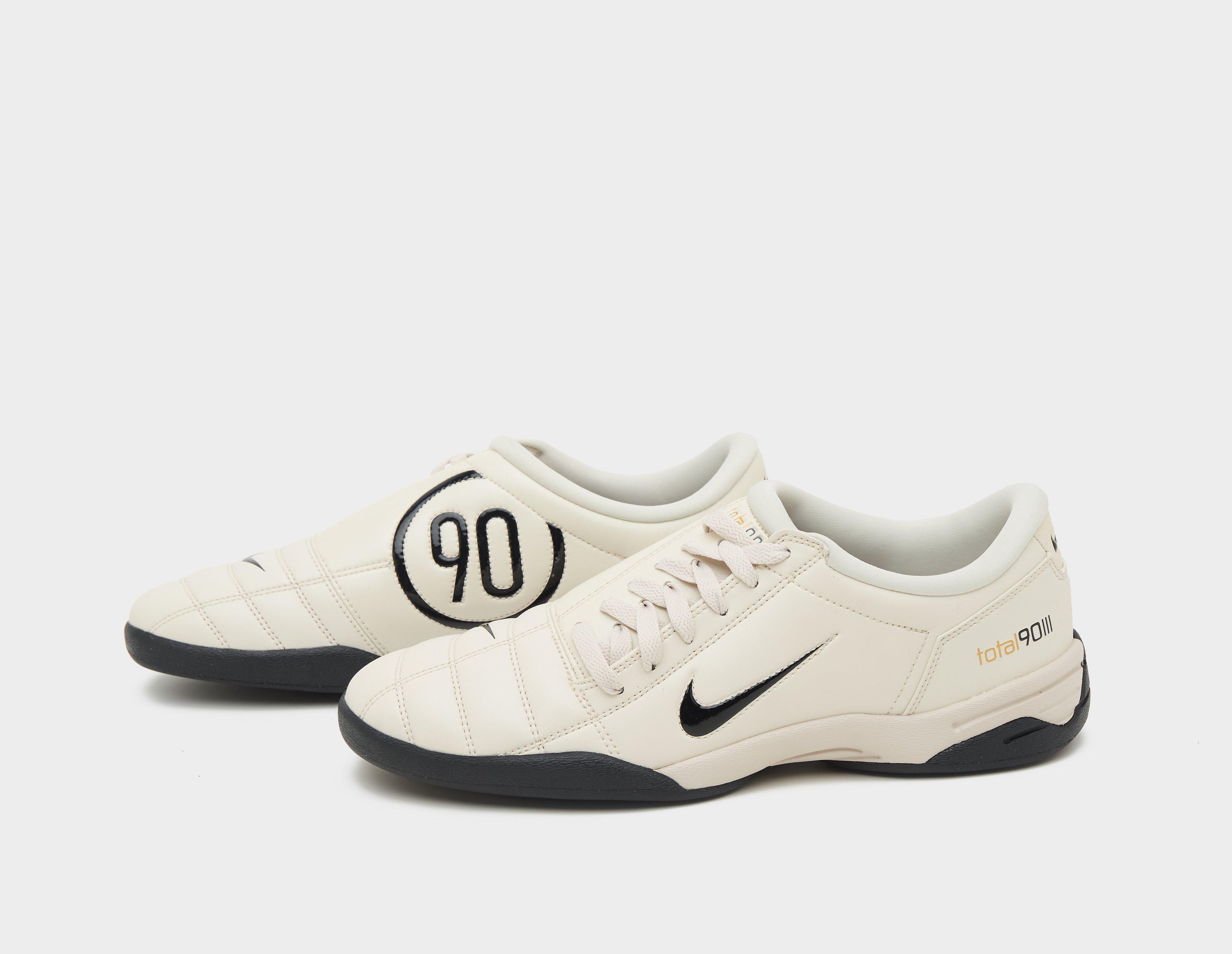 Nike Total 90