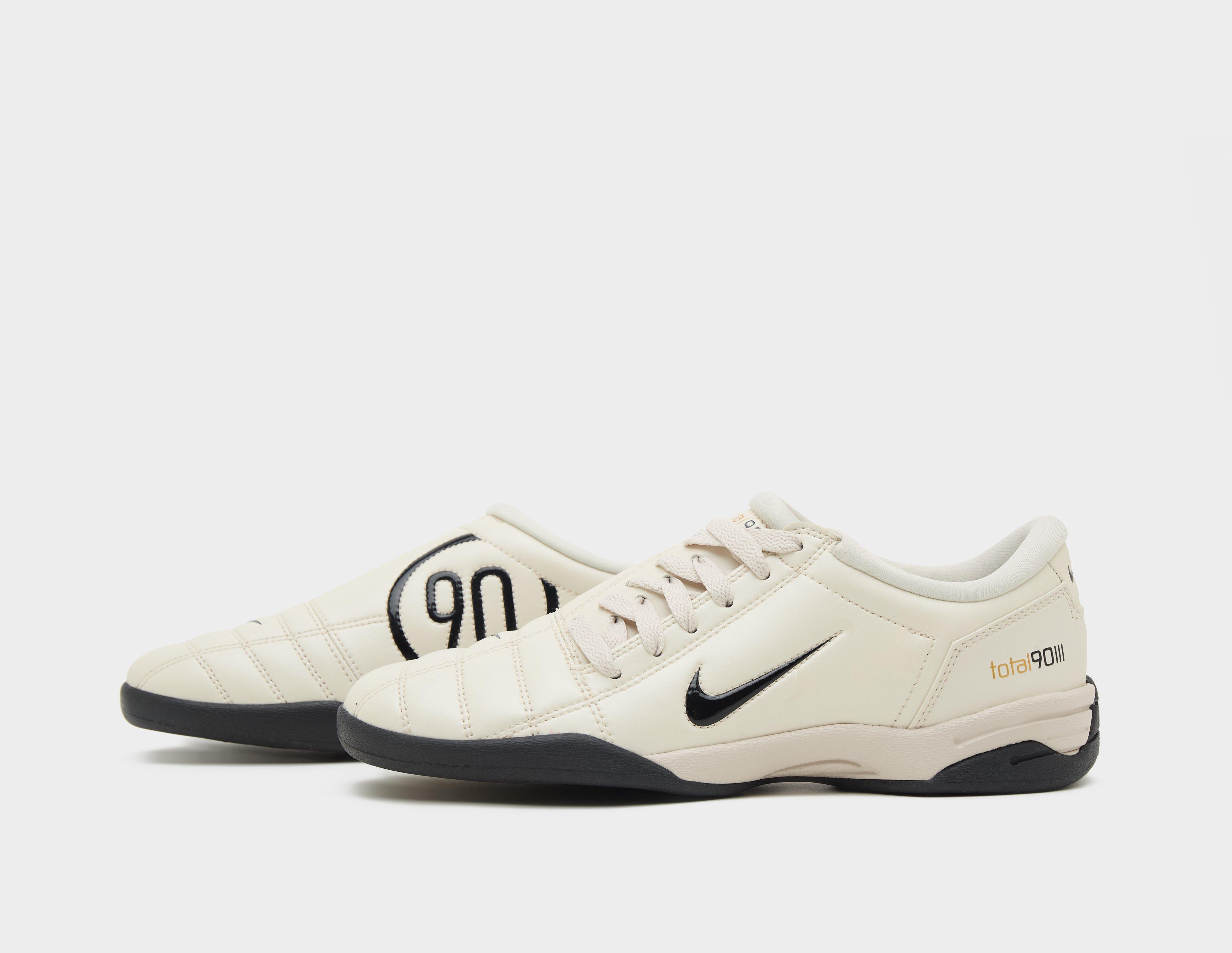 Nike Total 90 Women's