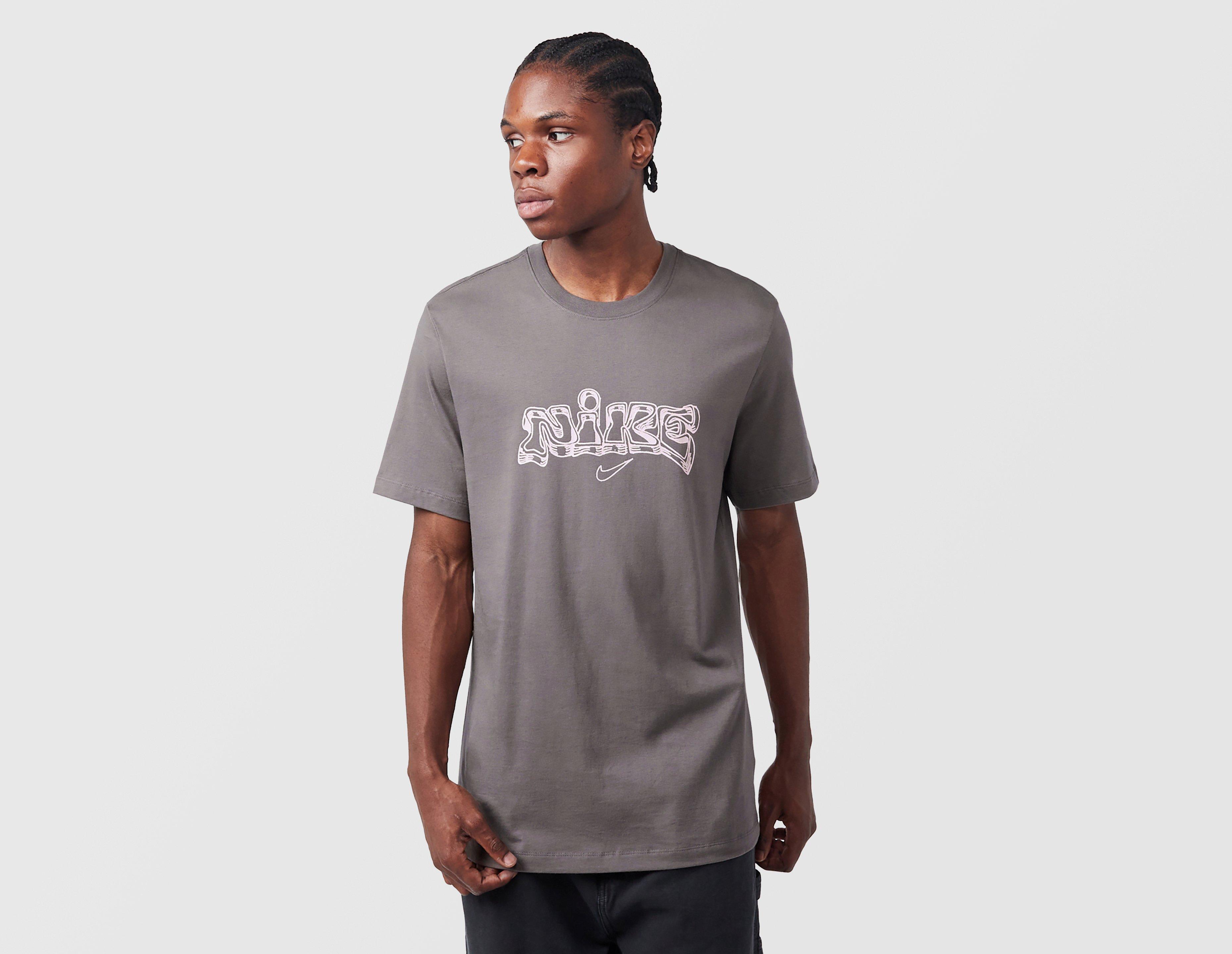 Nike Fitness Graphic T-Shirt