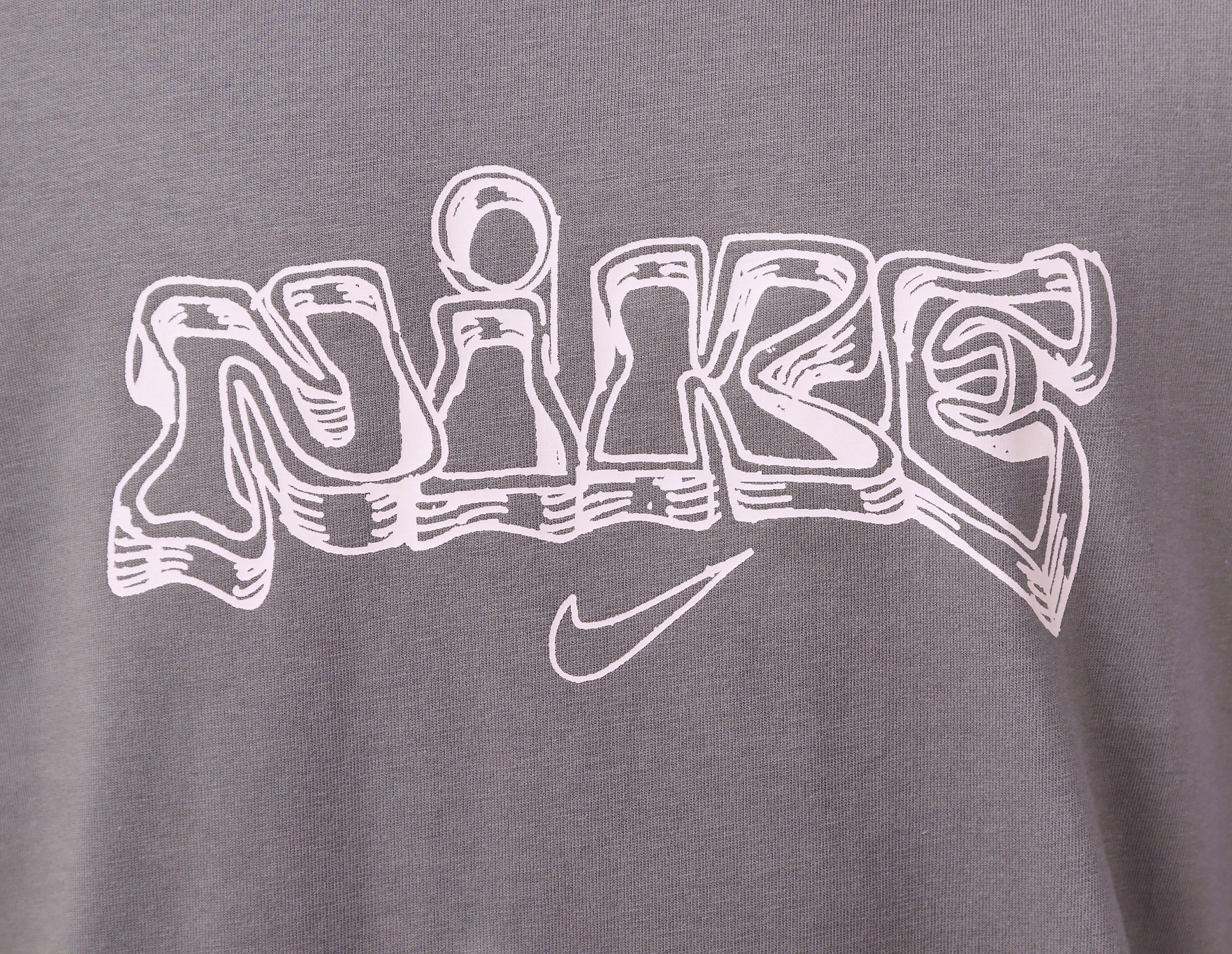 Nike Fitness Graphic T-Shirt