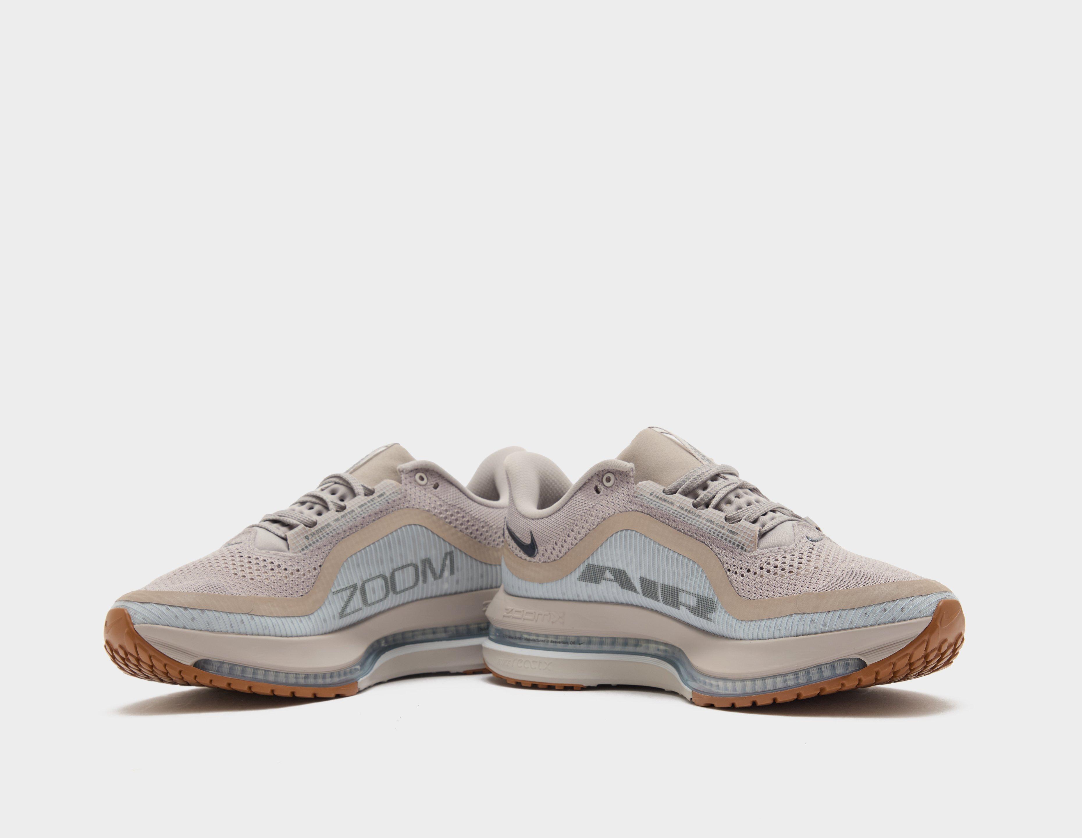 Nike Pegasus Premium