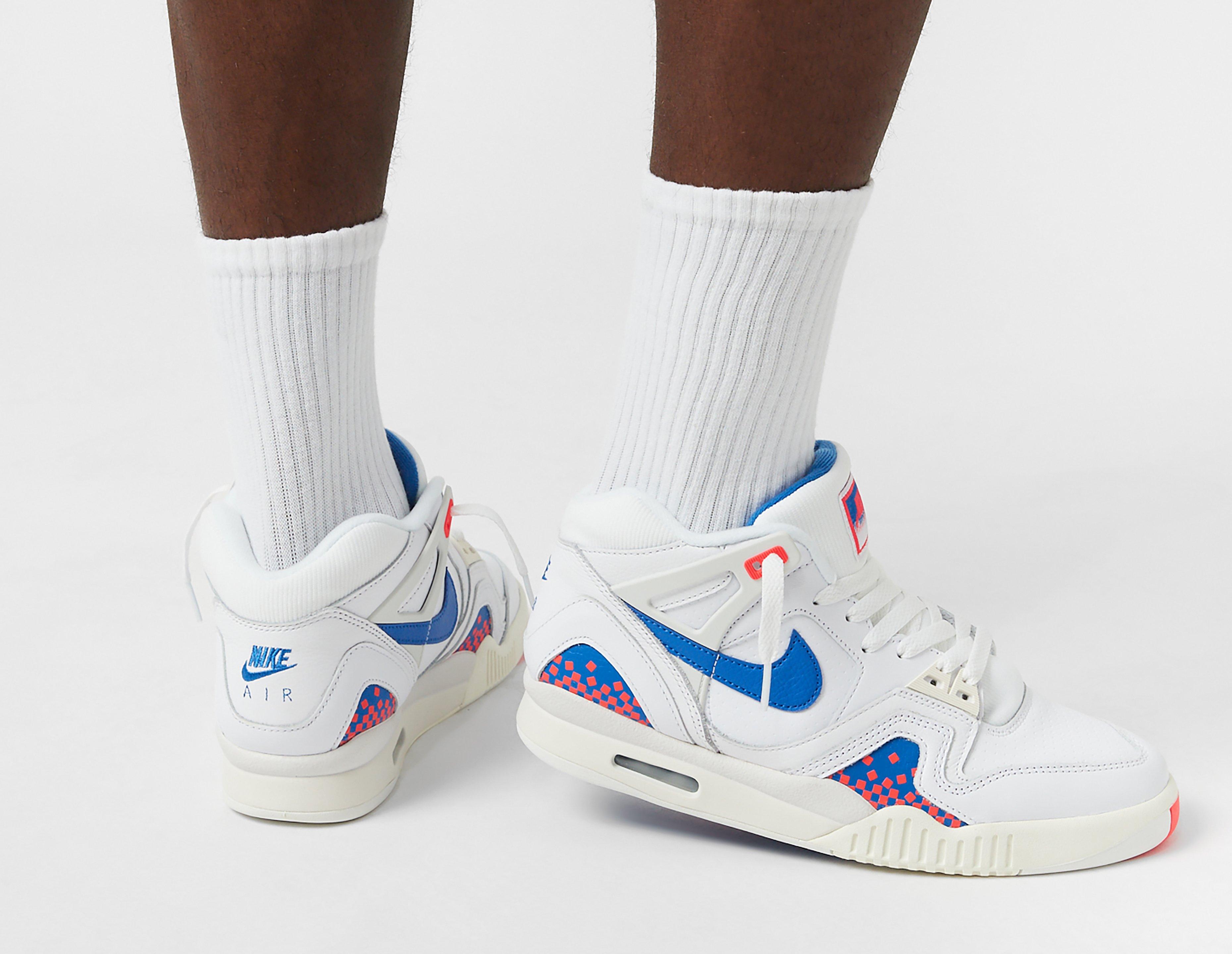 Nike Air Tech Challenge 2