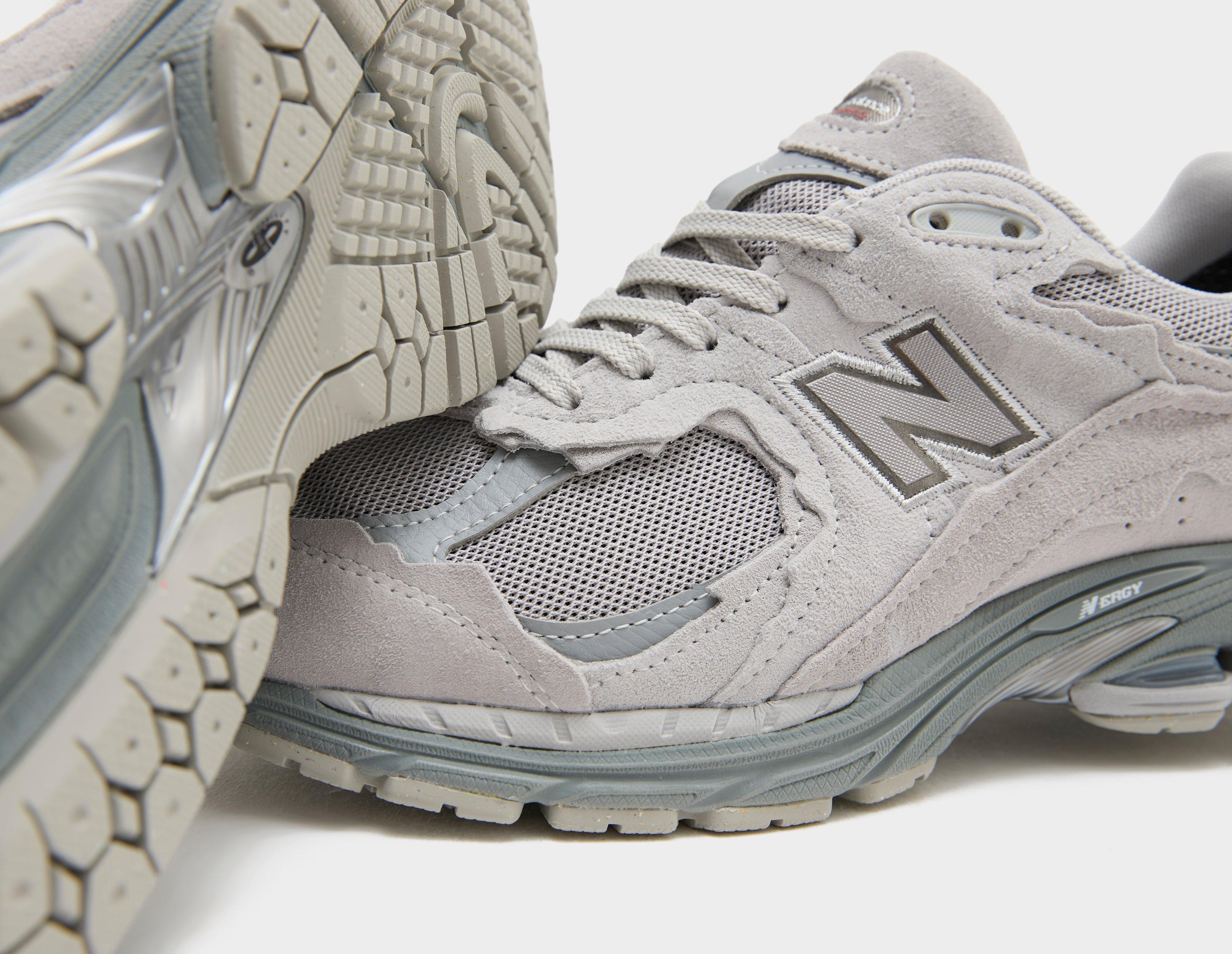 New Balance U2002DX Protection Pack GORE-TEX