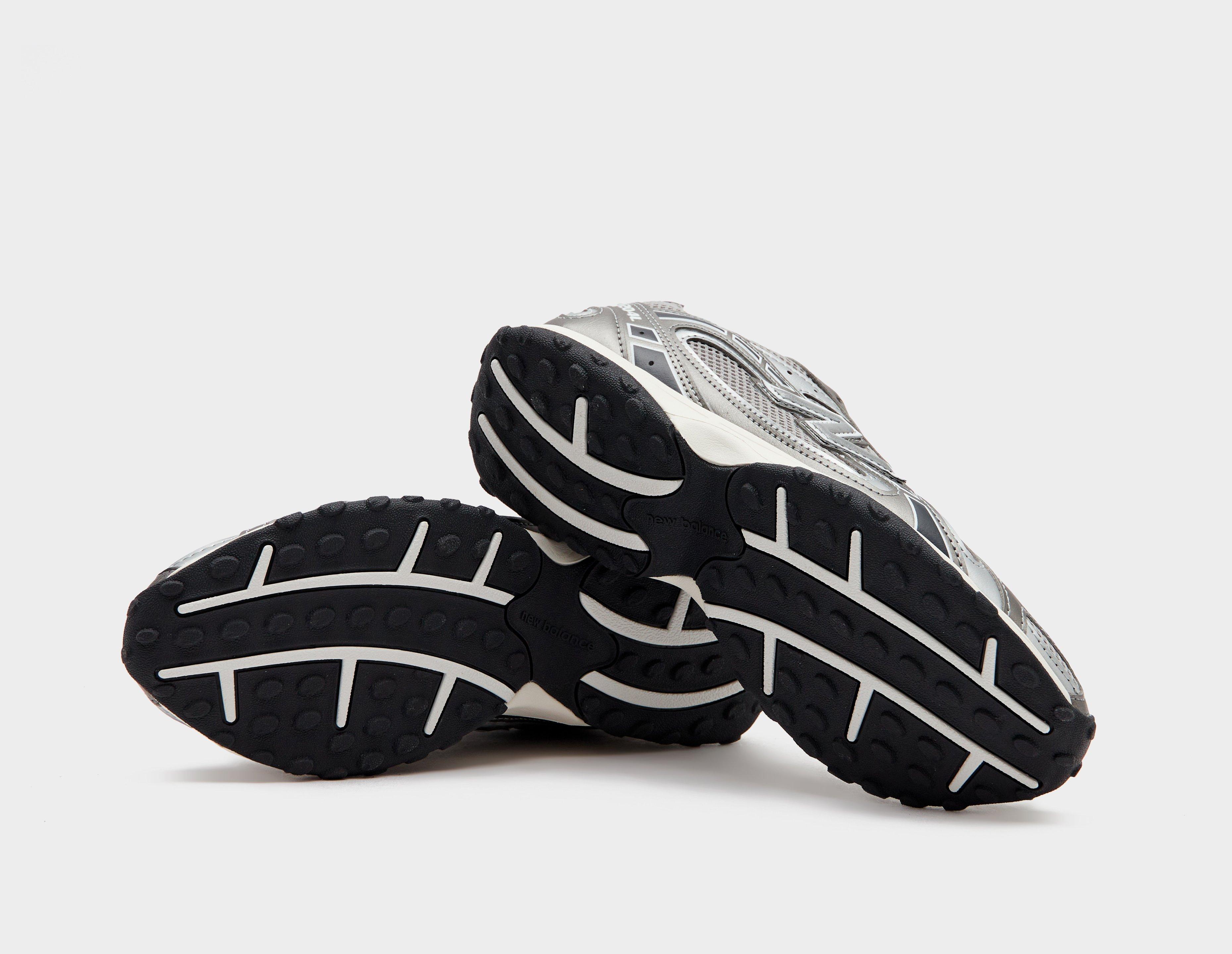 New Balance 204L Women's