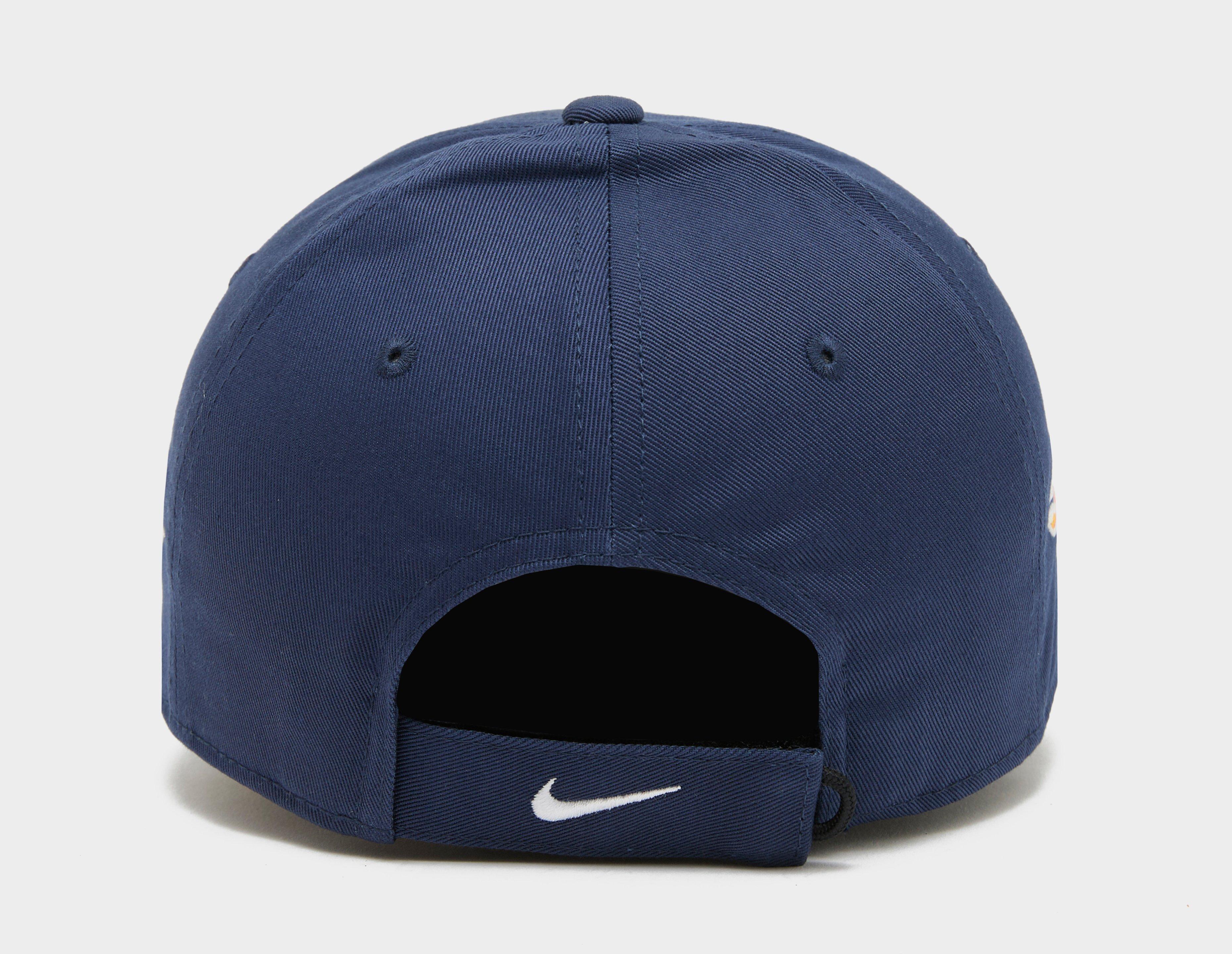 Nike Club Structured OG Flame Cap