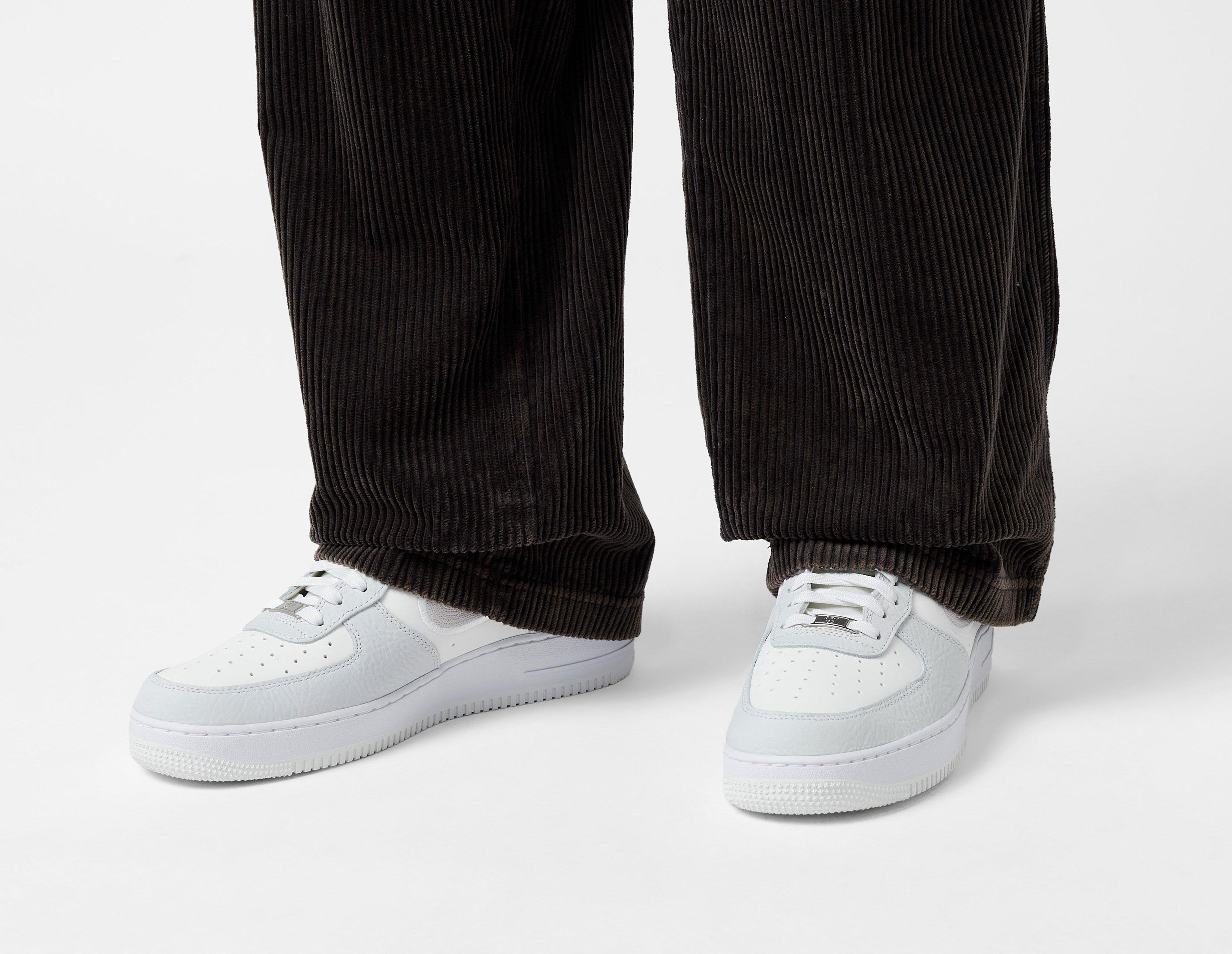 Nike Air Force 1 '07 LV8