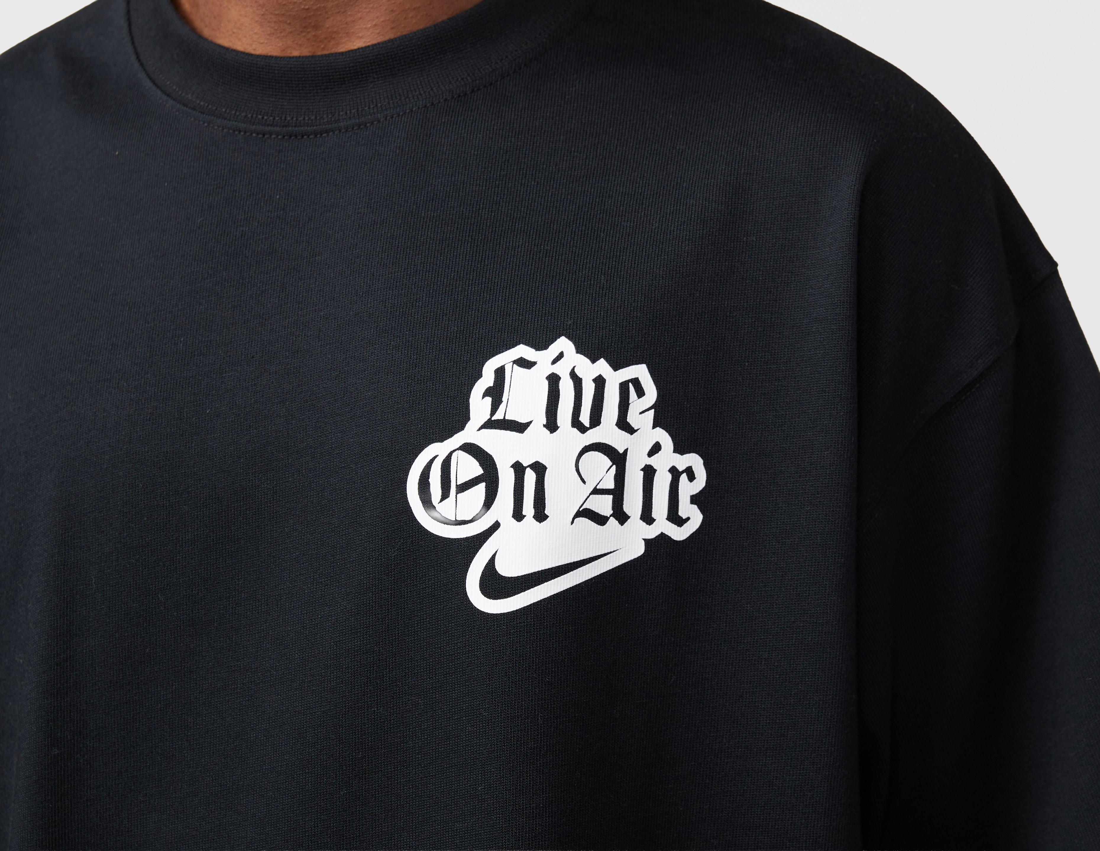 Nike Solo Swoosh Graphic T-Shirt