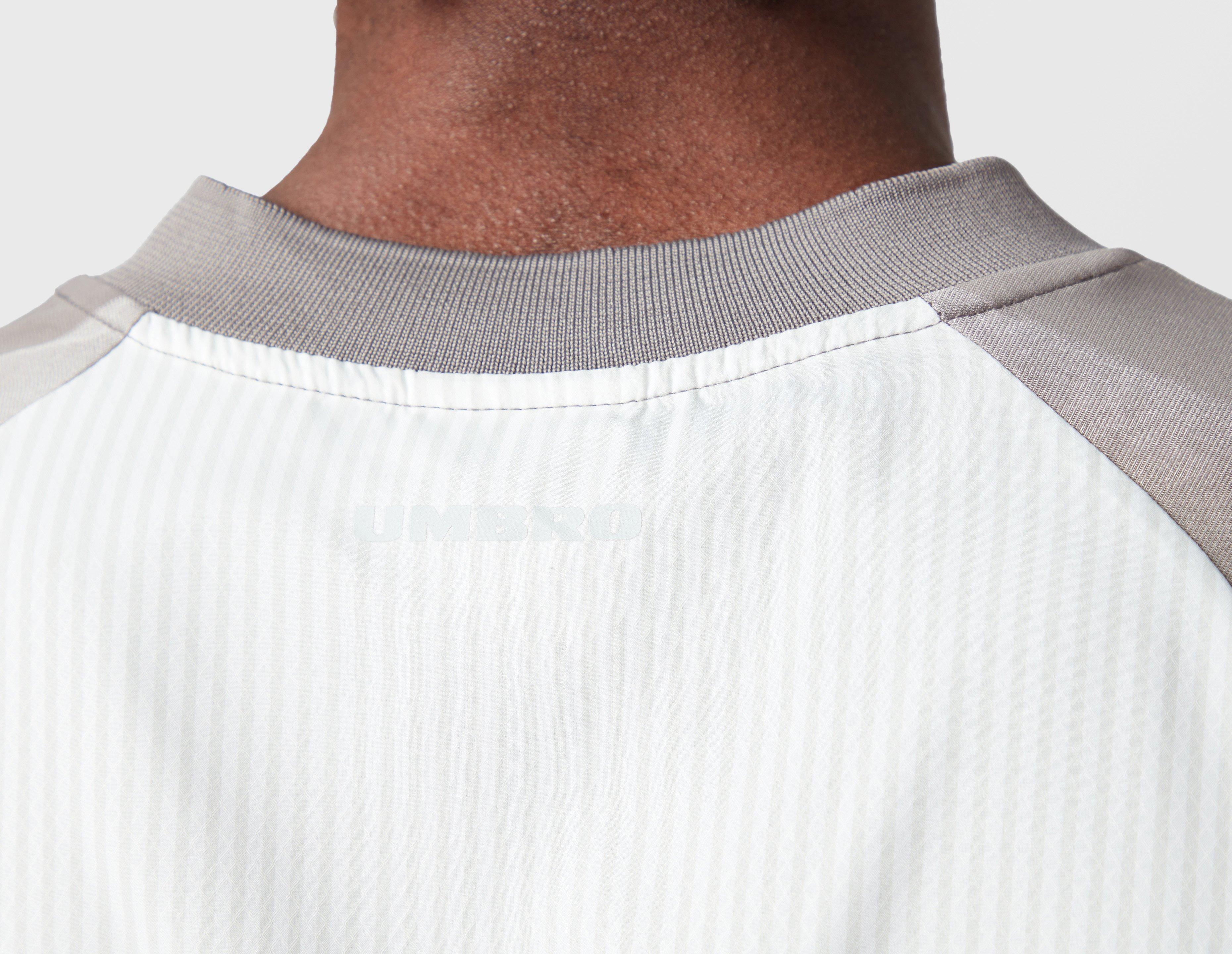 Umbro Sports Culture Panelled Raglan Shirt