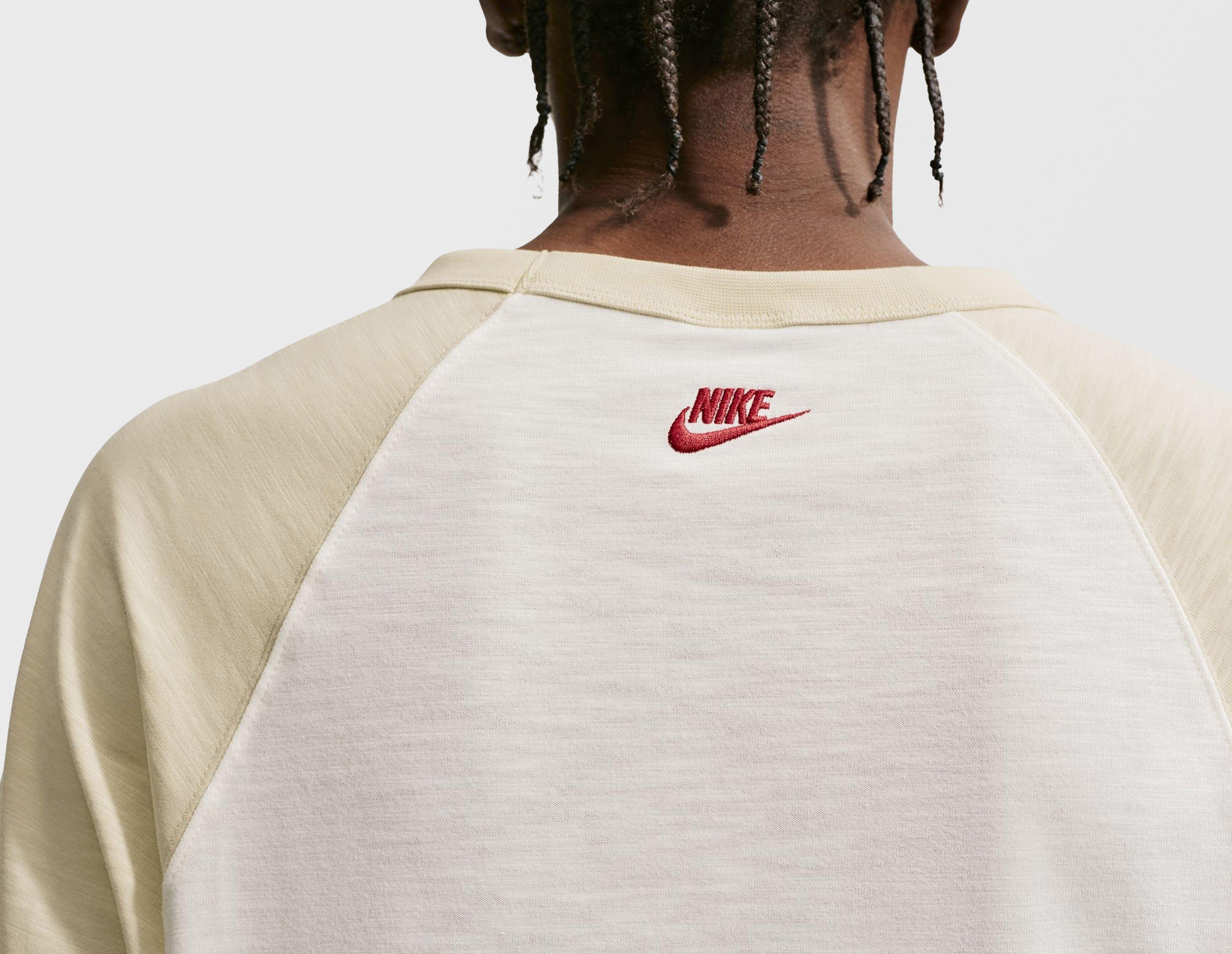 Nike Three Quarter Sleeve Raglan Top