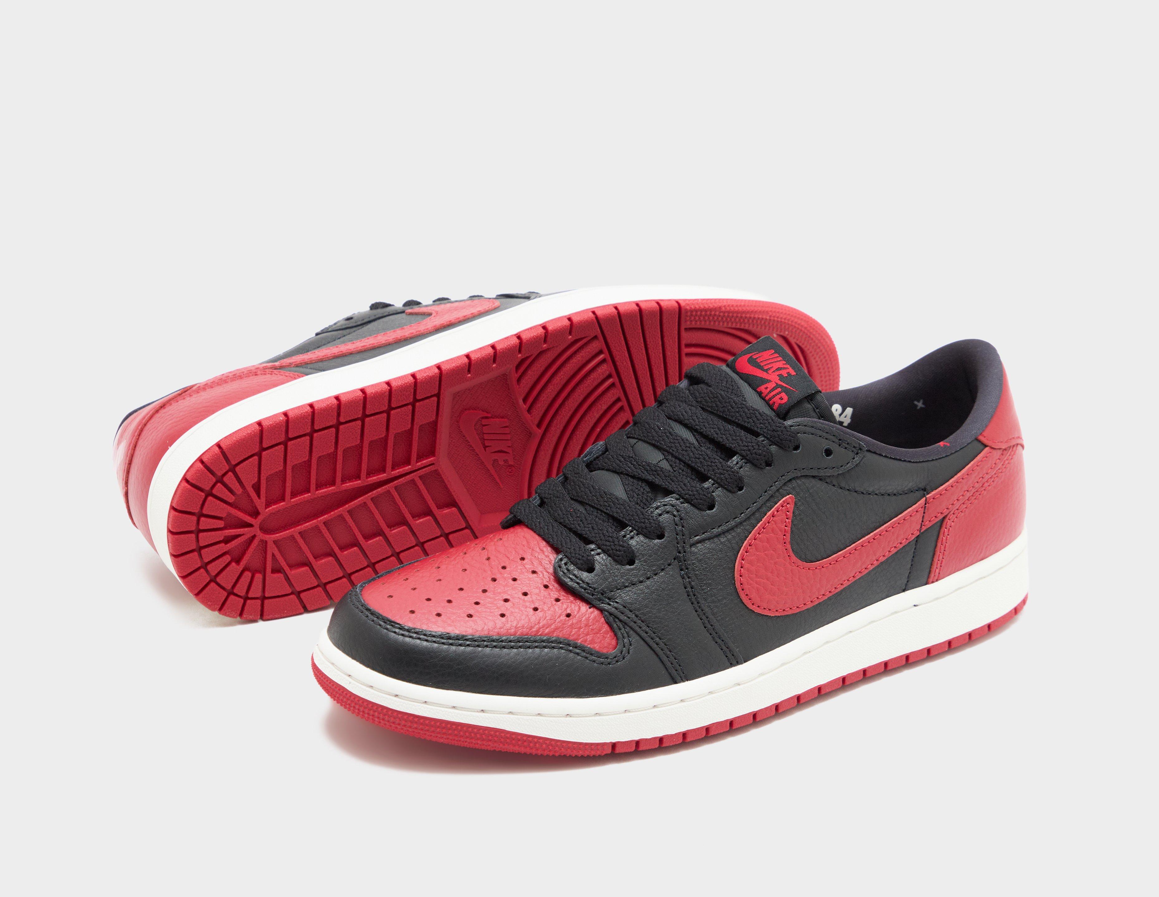 Jordan Air 1 Low OG 'Banned'