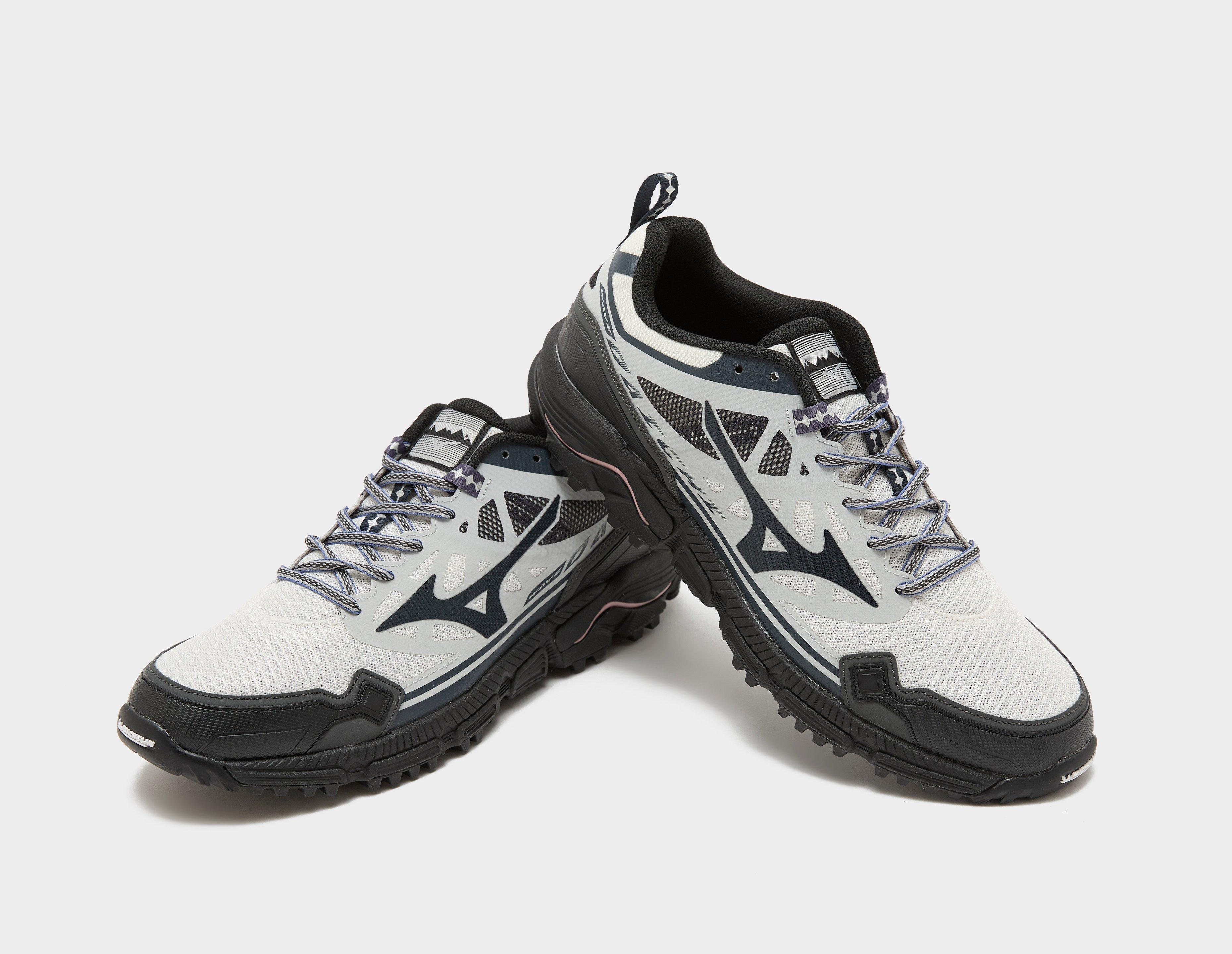 Mizuno Wave Diachi LS