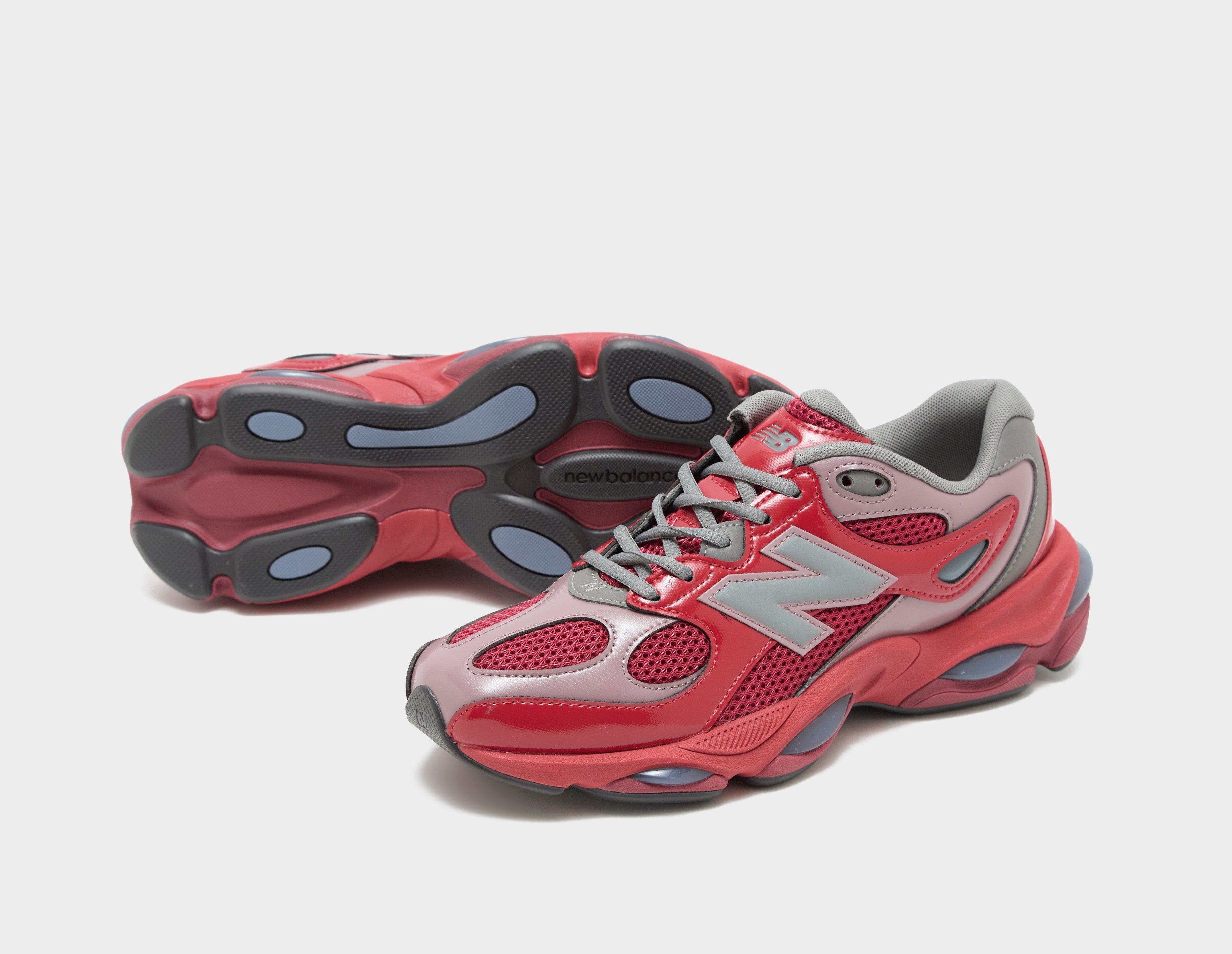 New Balance 983