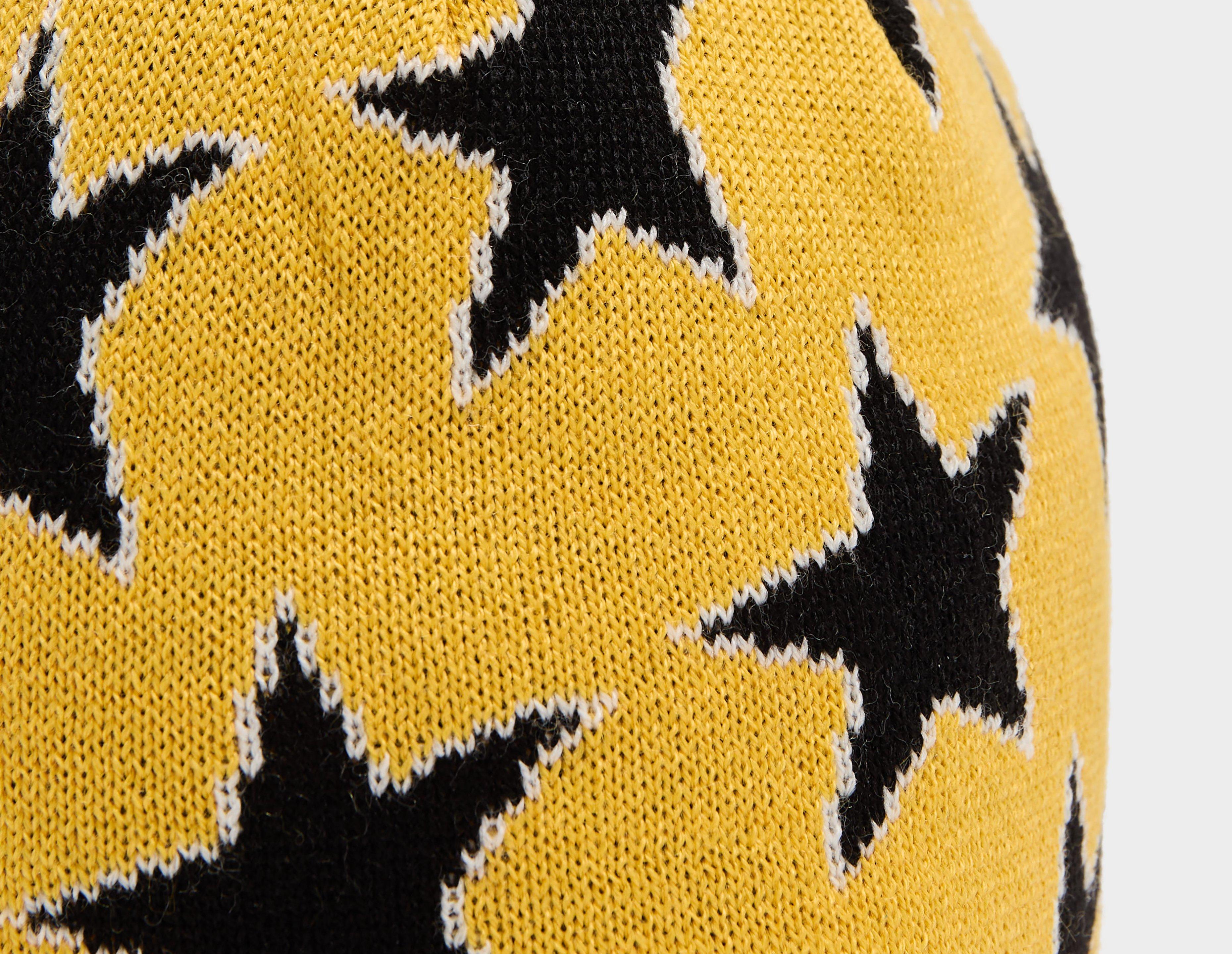 Twojeys All-Over Stars Beanie