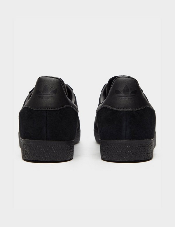 {keywor d} adidas gazelle tessuto