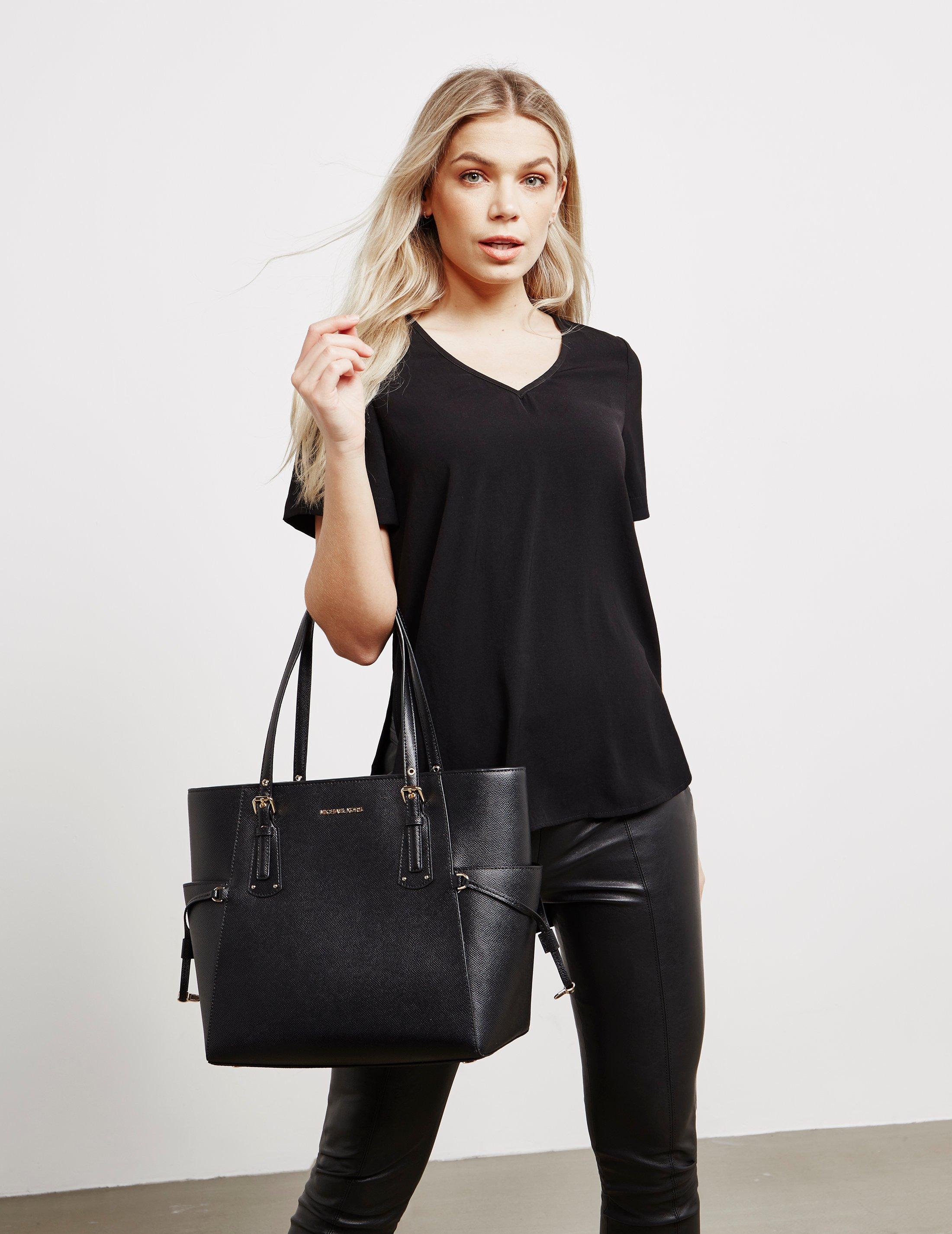 michael kors voyager east west tote black