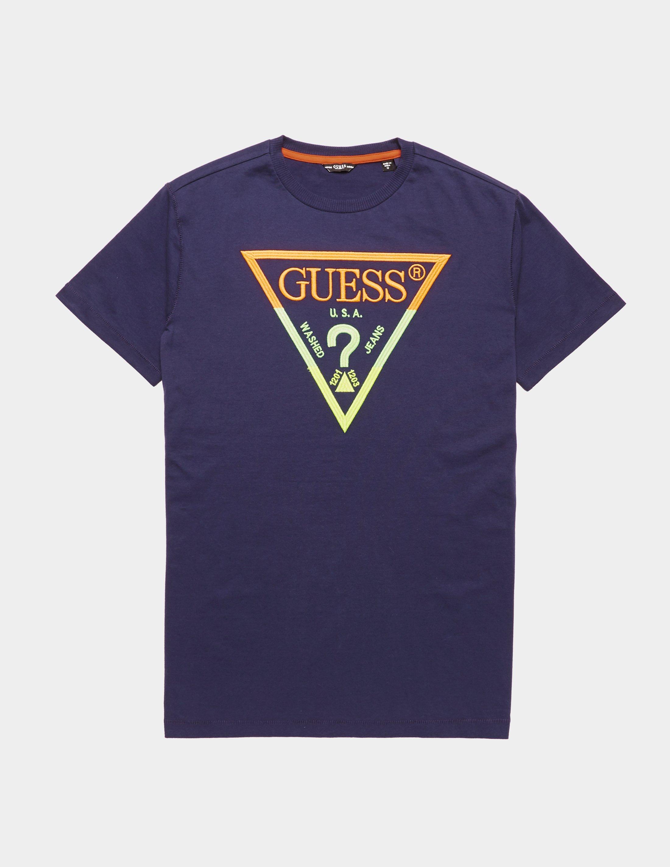 guess triangle t shirt