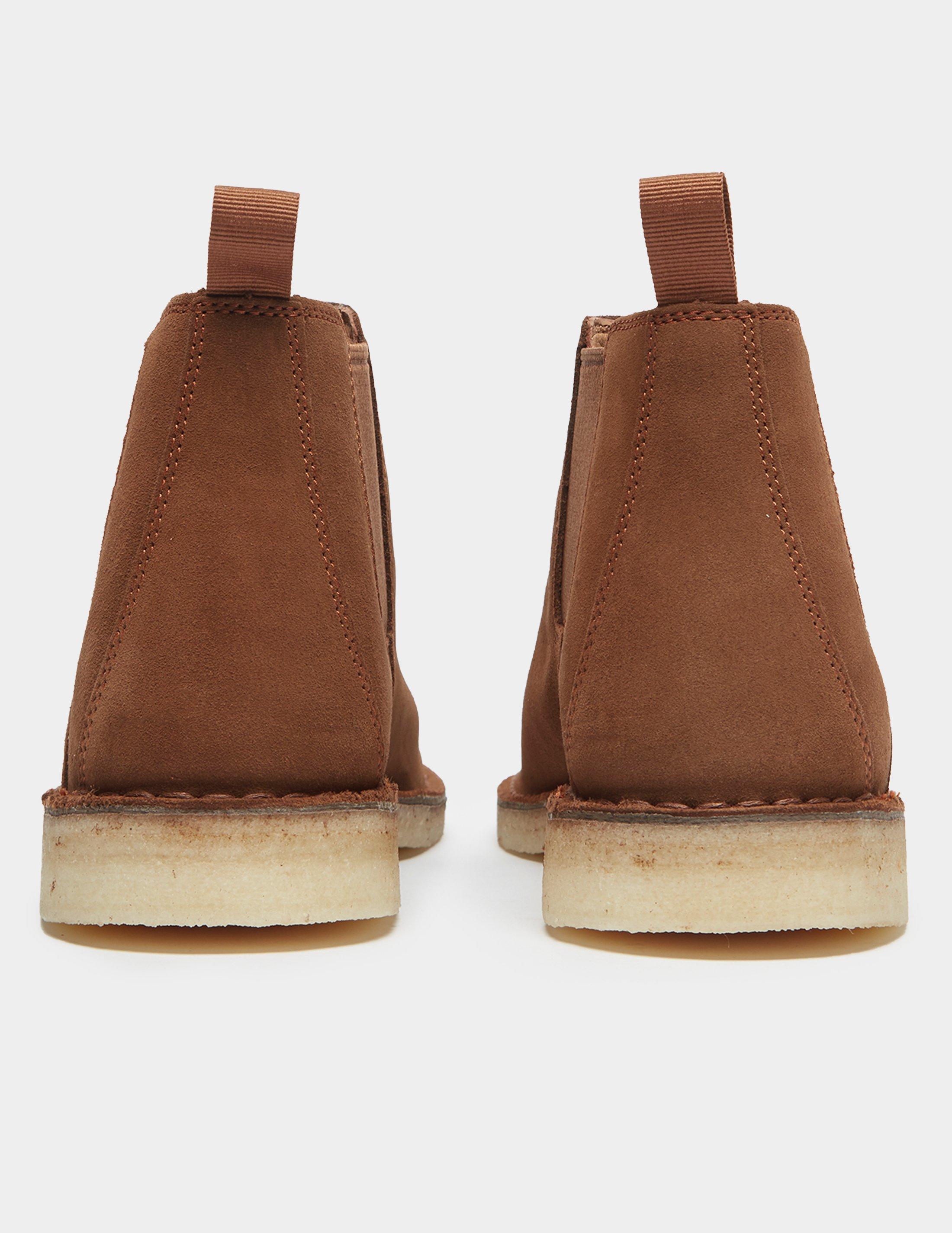 clarks desert chelsea