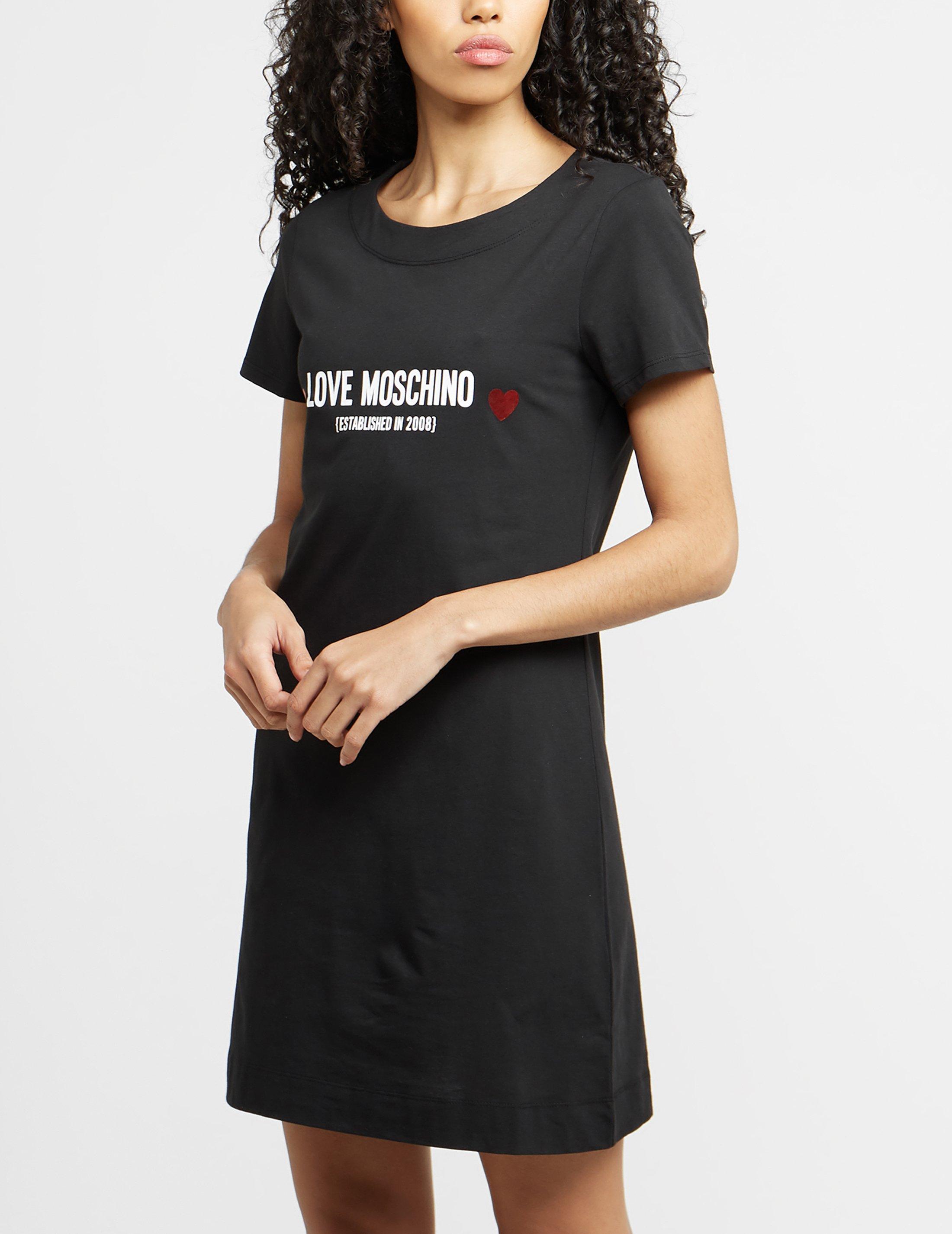 love moschino t shirt dress