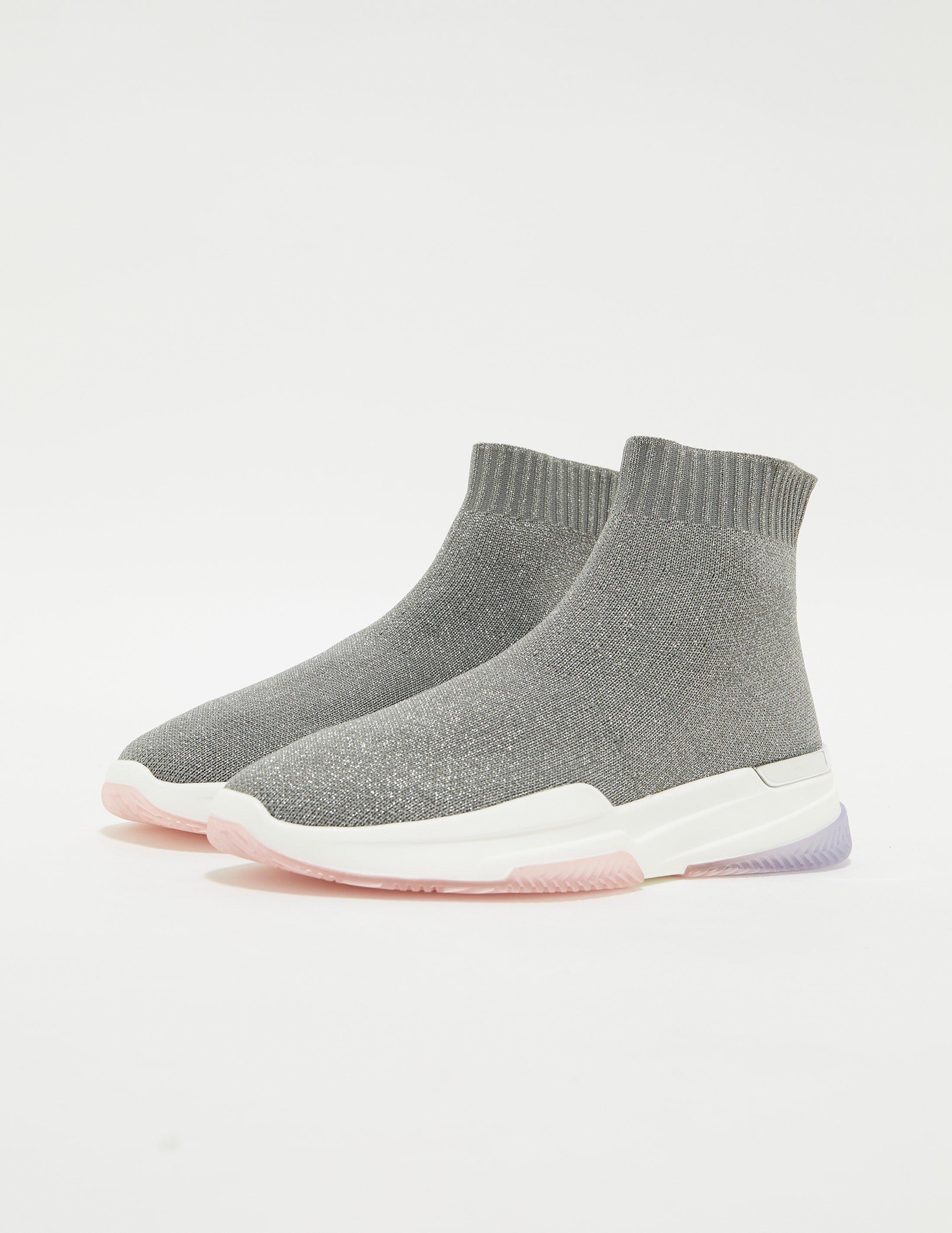 tommy mallet sock runner