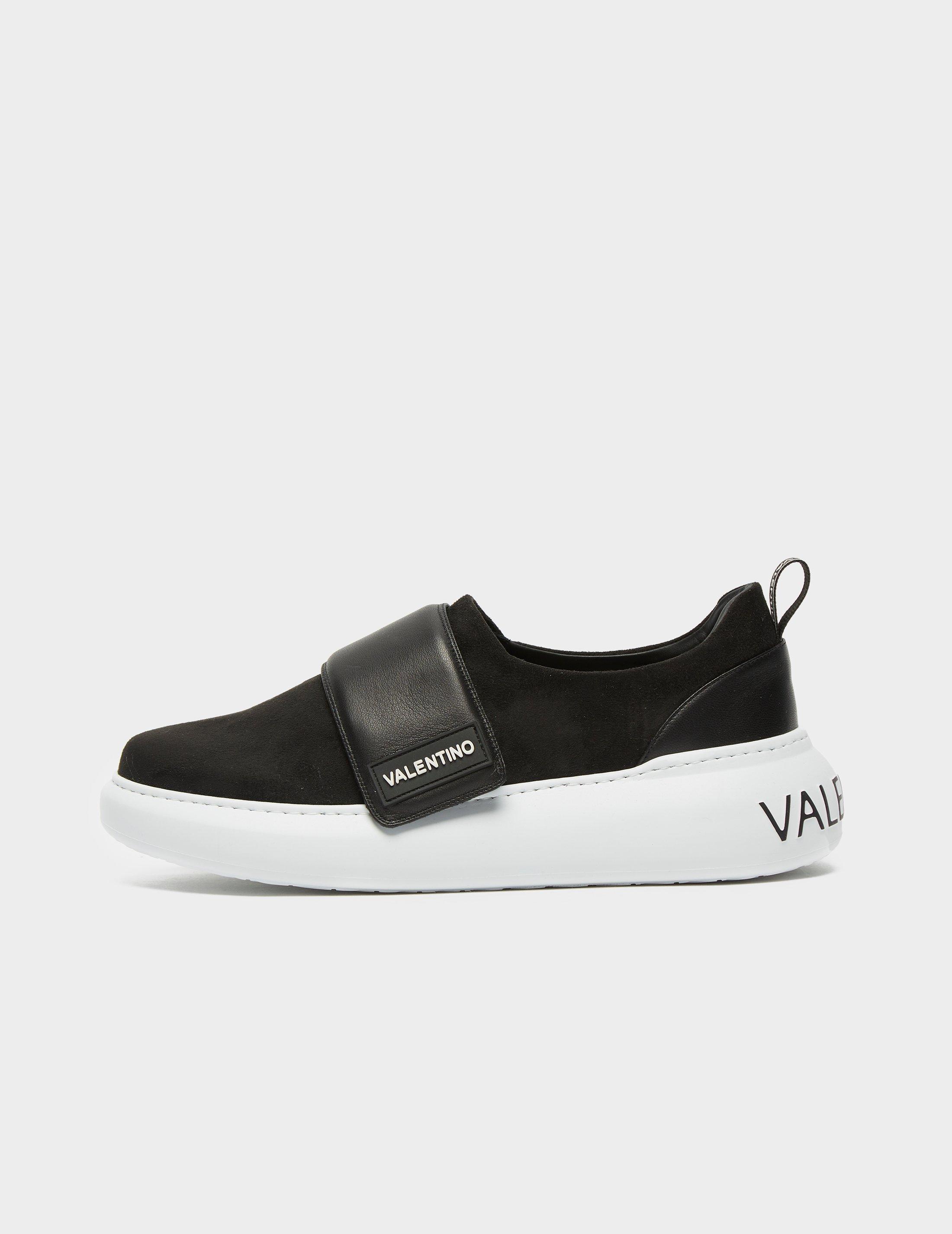black strap trainers