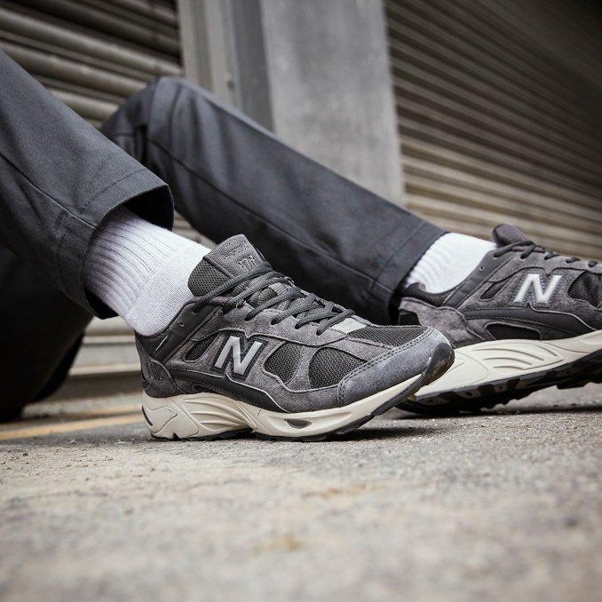 New Balance 878