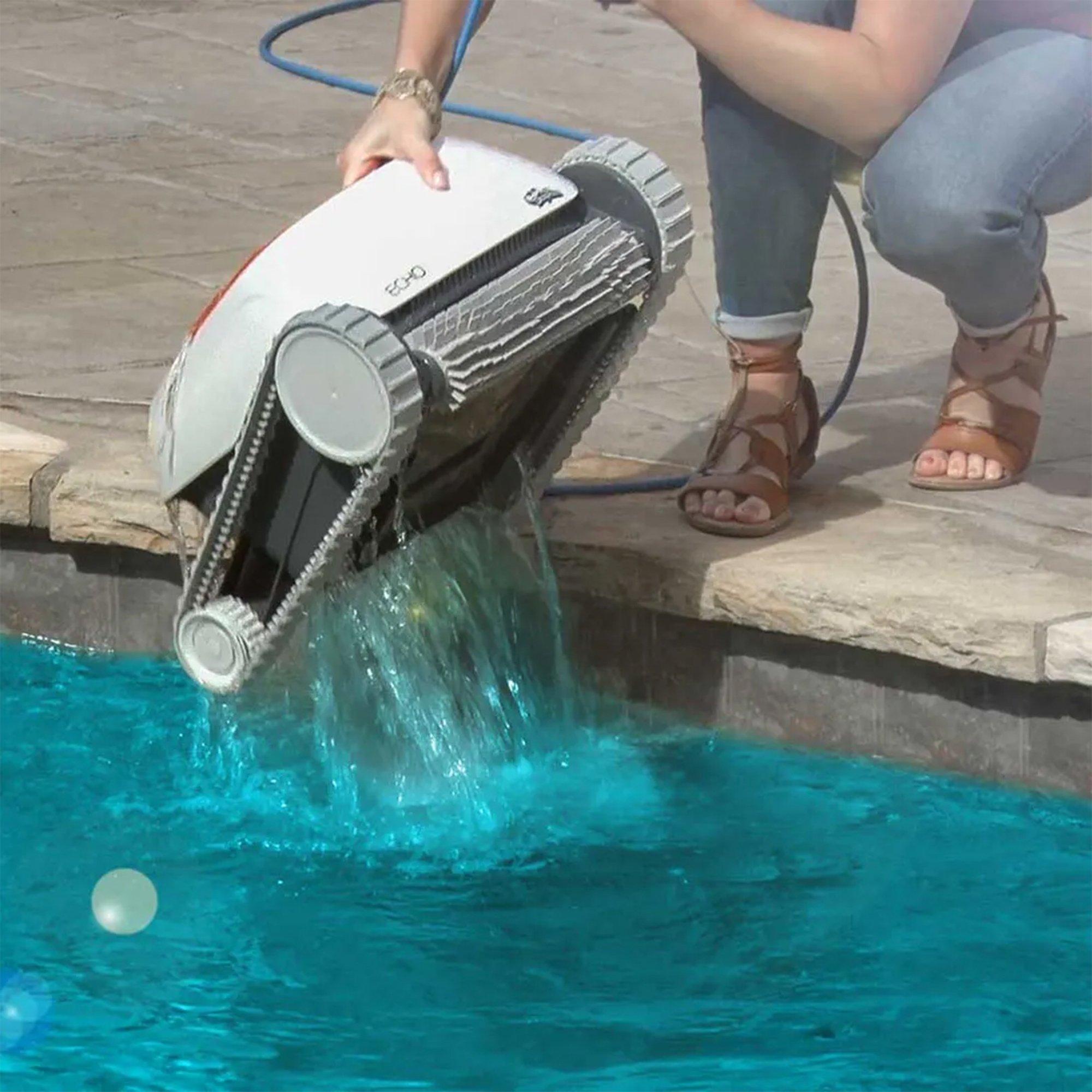 Dolphin  Echo Robotic Pool Cleaner