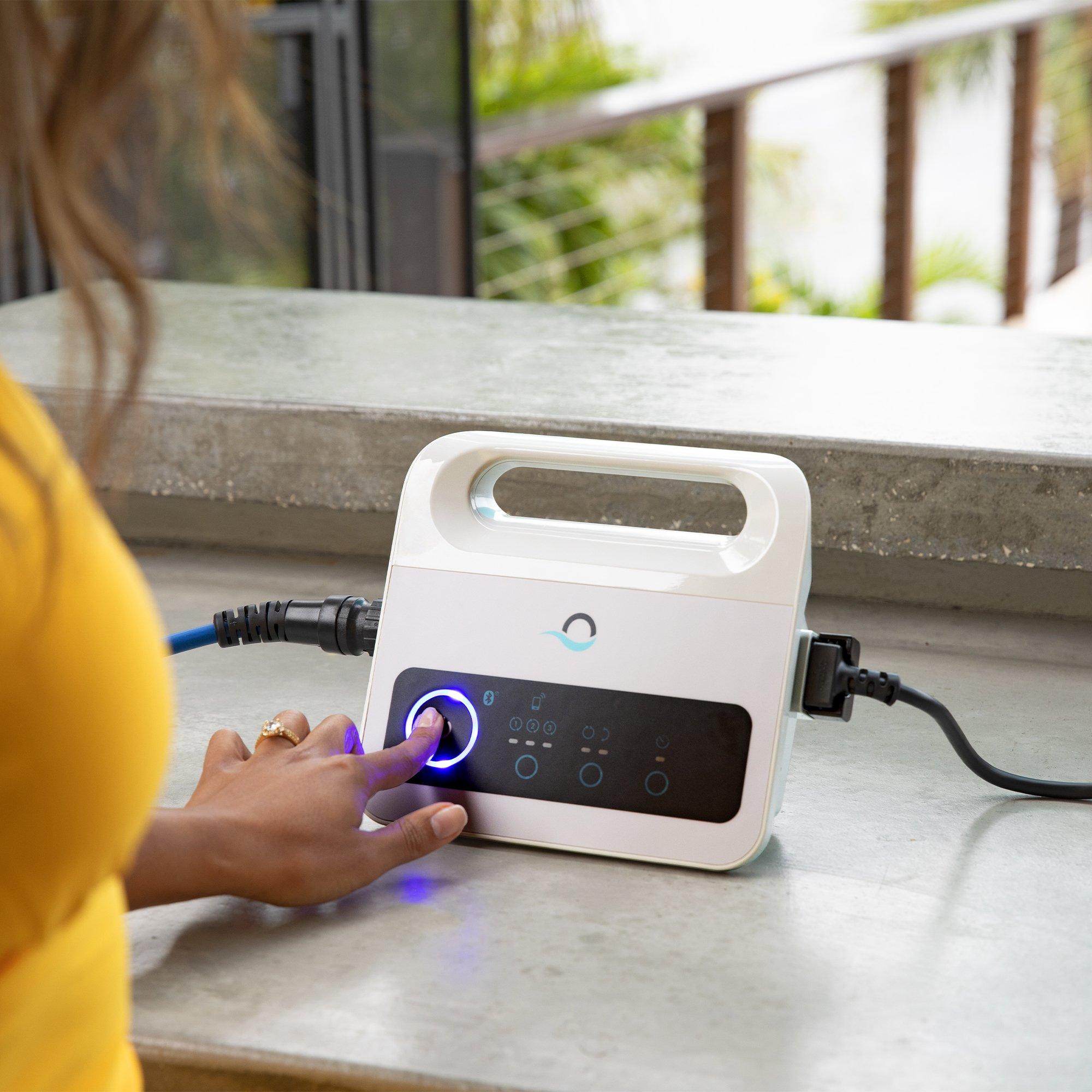 Dolphin  Proteus DX3 Robotic Pool Cleaner