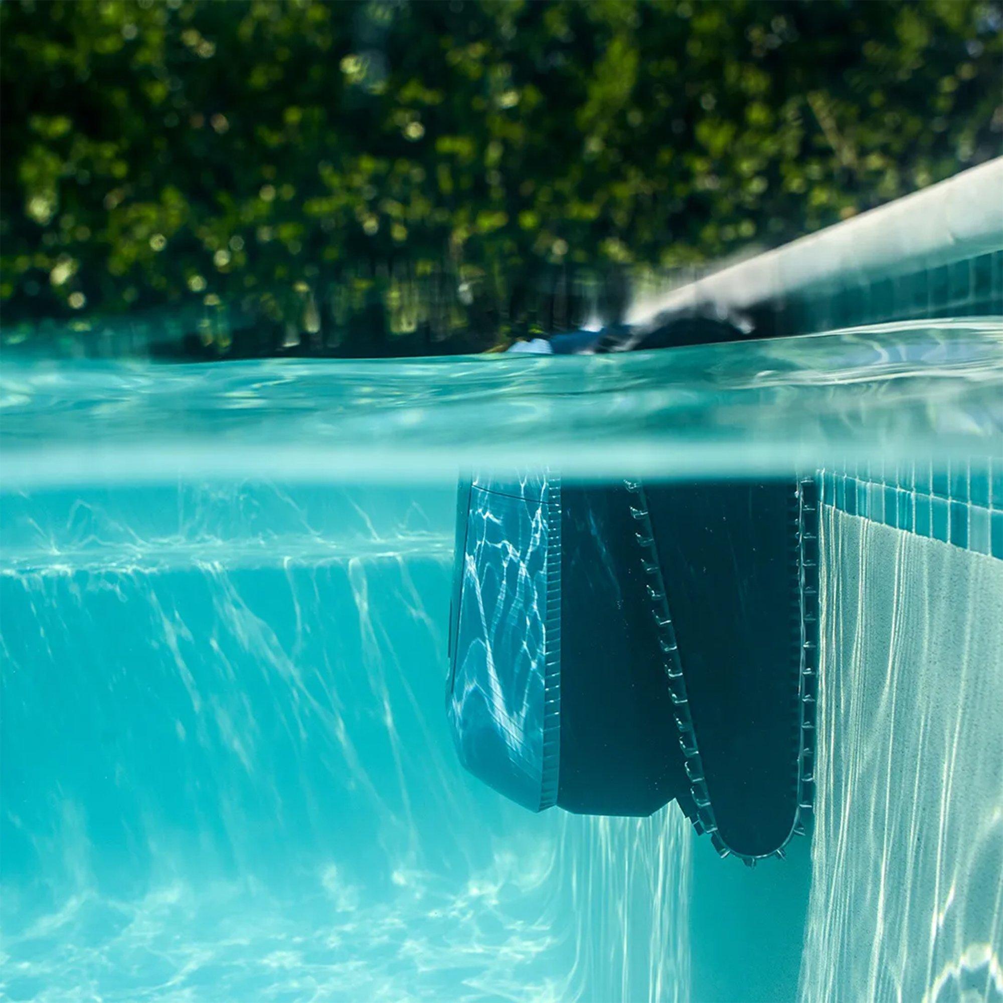 Dolphin  EON 100 Cordless Robotic Pool Cleaner