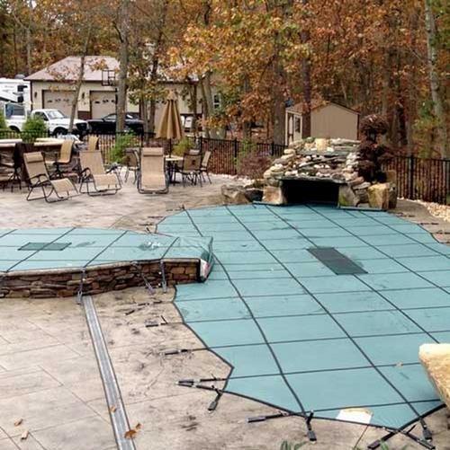 Pro Supreme Solid 20' x 40' Rectangle with 4' x 8' Right Side Step Safety Cover with Kleen Screen Drain, Green