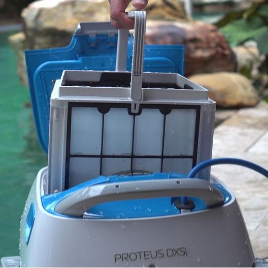 Dolphin  Proteus DX5i Automatic Pool Cleaner with Wi-Fi
