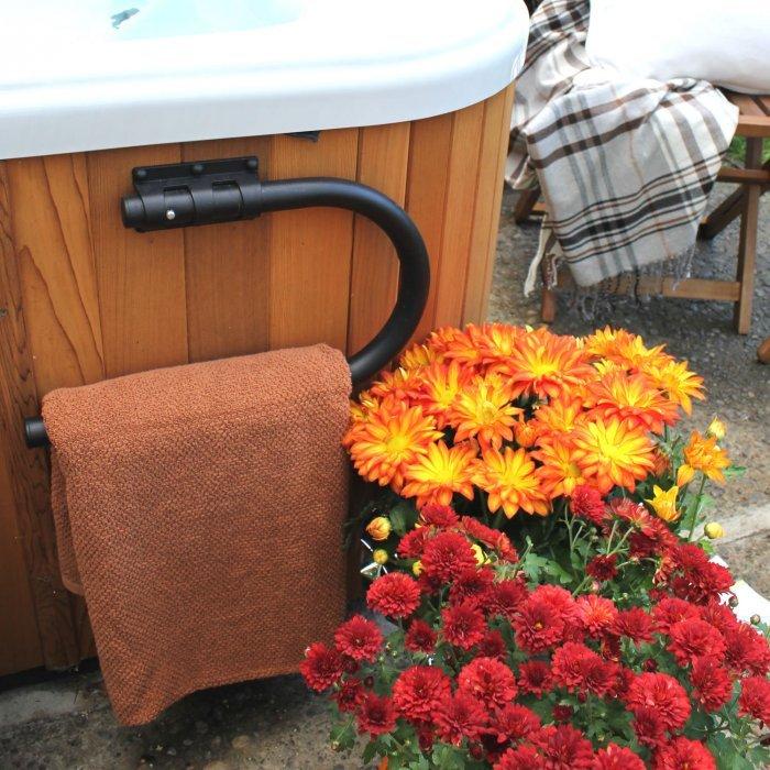 Leisure Concepts  Spa Side Towel Bar