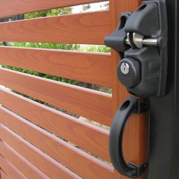 SafeTech  Viper Latch Gate Latch