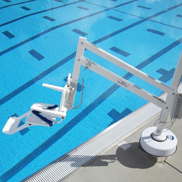 S.R Smith  Splash Extended Reach Pool Lift