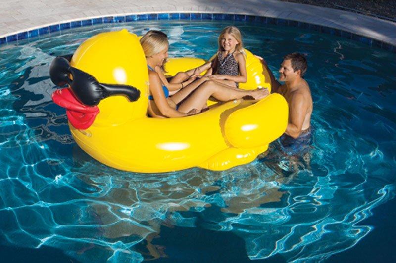 G.A.M.E  Giant Inflatable Derby Duck