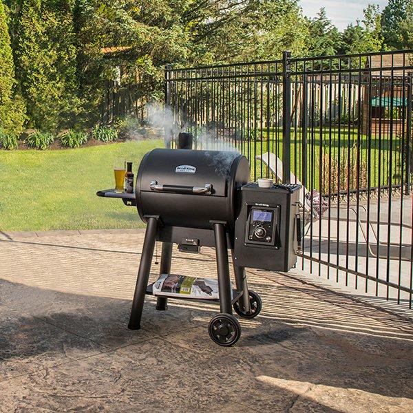 Broil King  Regal Pellet 400 Smoker and Grill