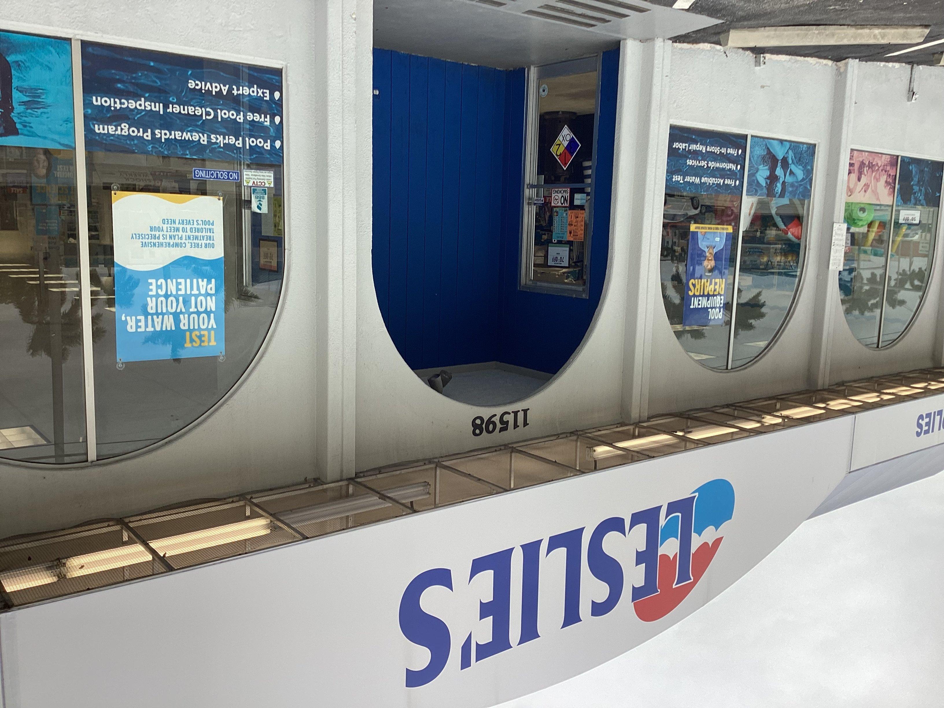 an image of a Leslie's storefront