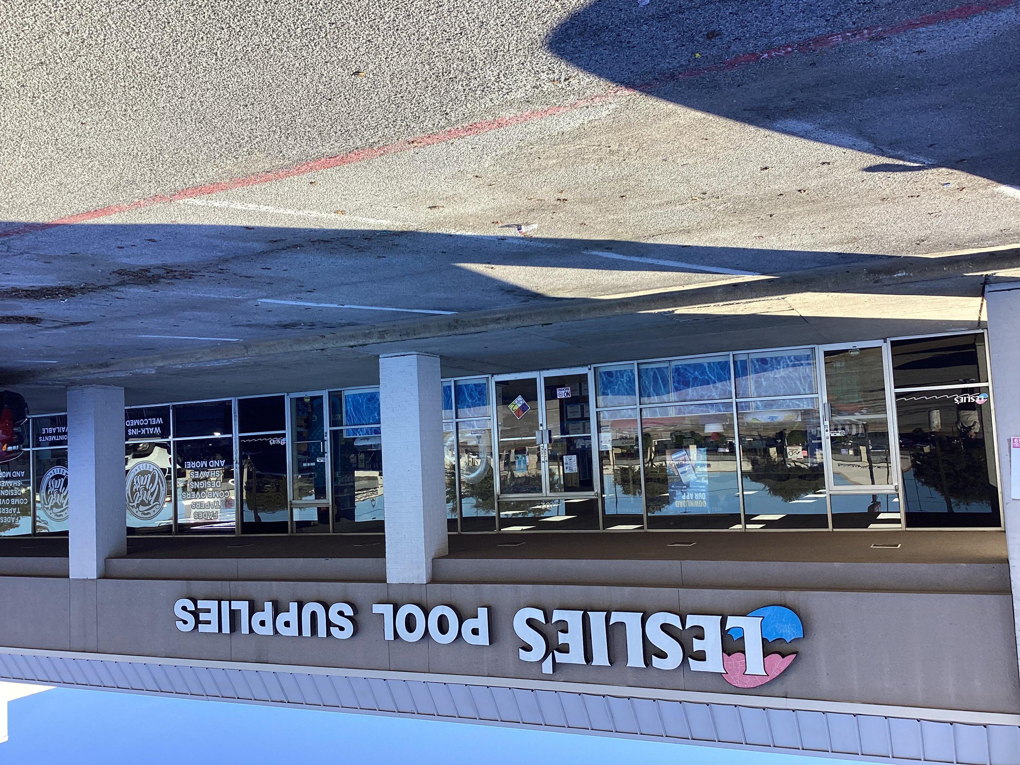 an image of a Leslie's storefront