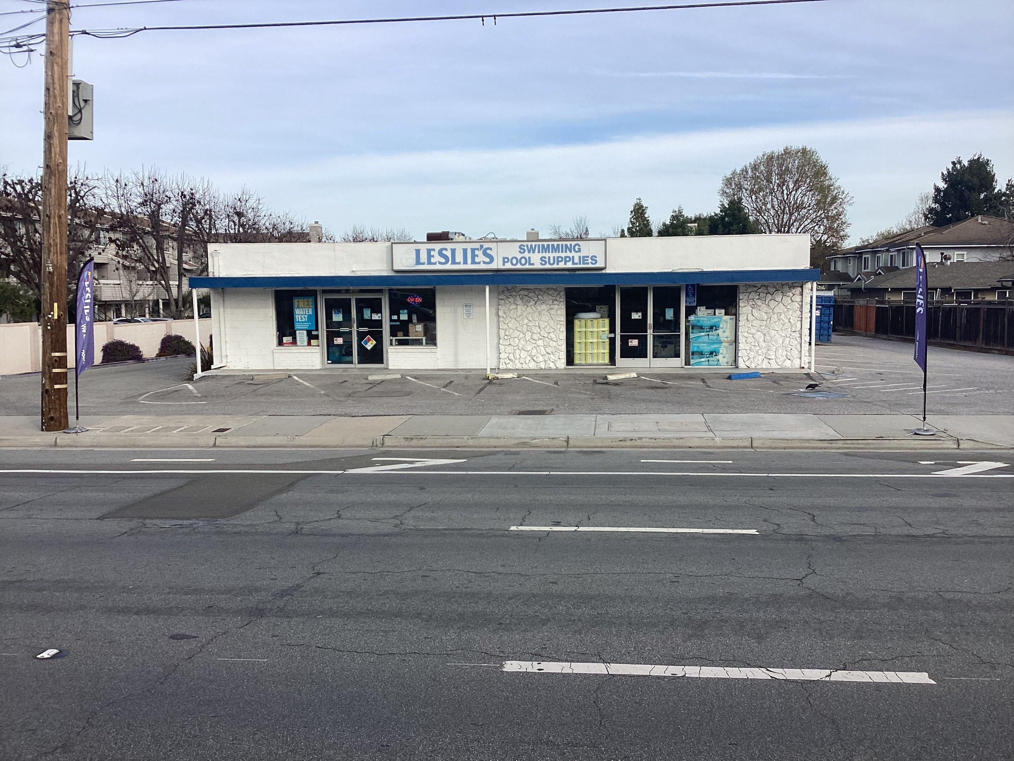 an image of a Leslie's storefront