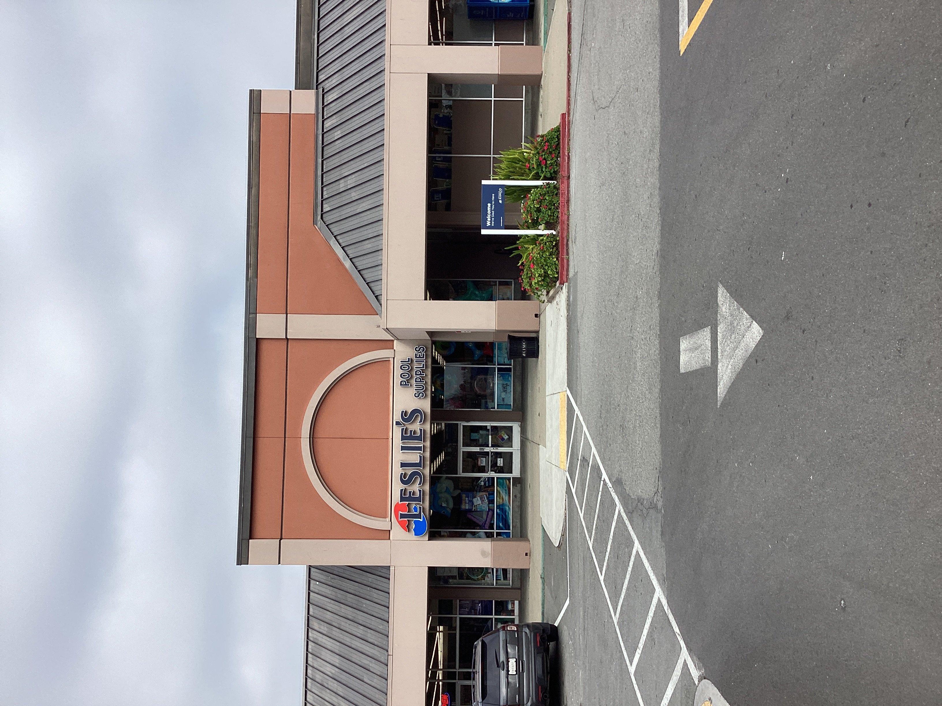 an image of a Leslie's storefront