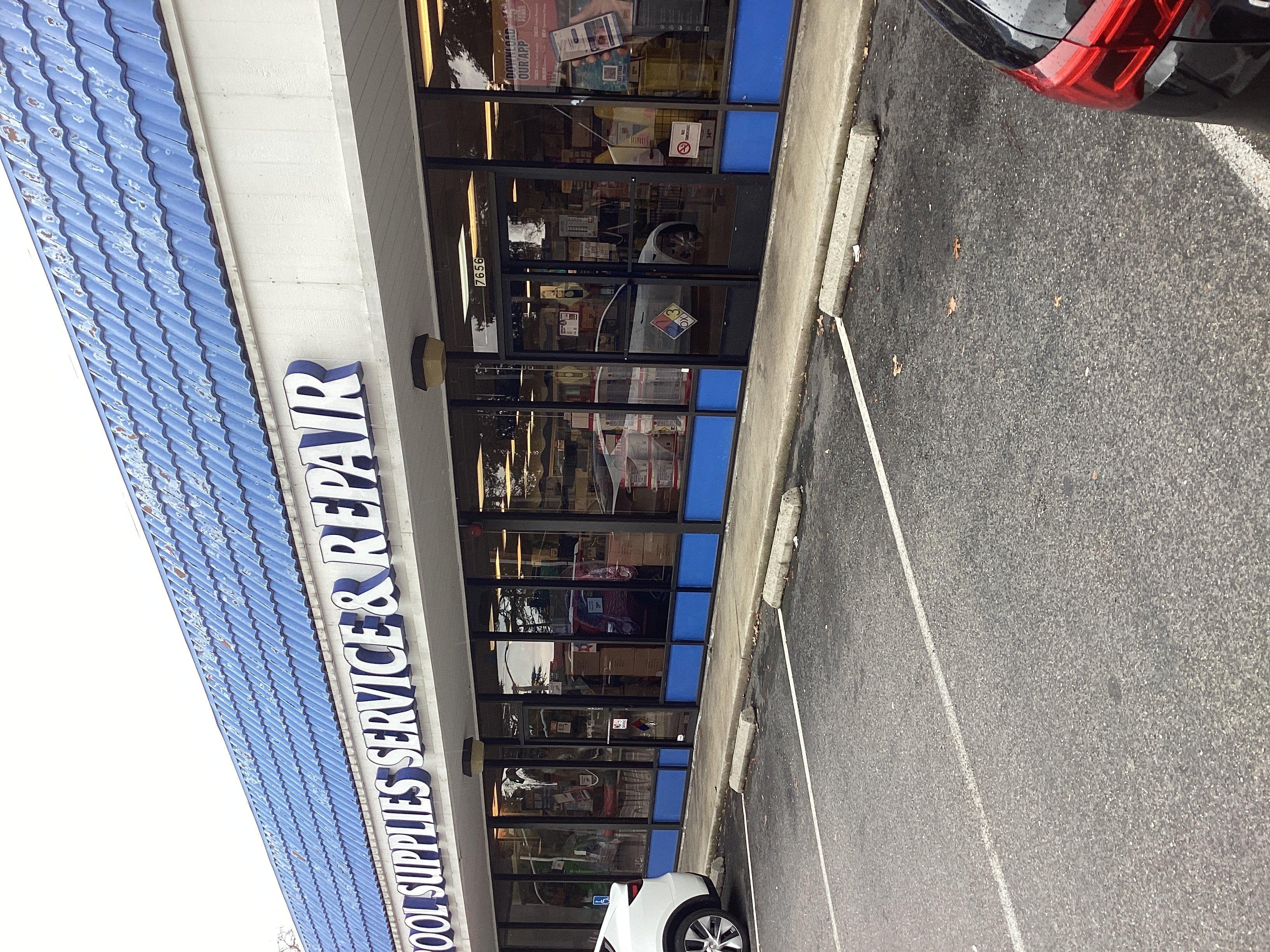 an image of a Leslie's storefront