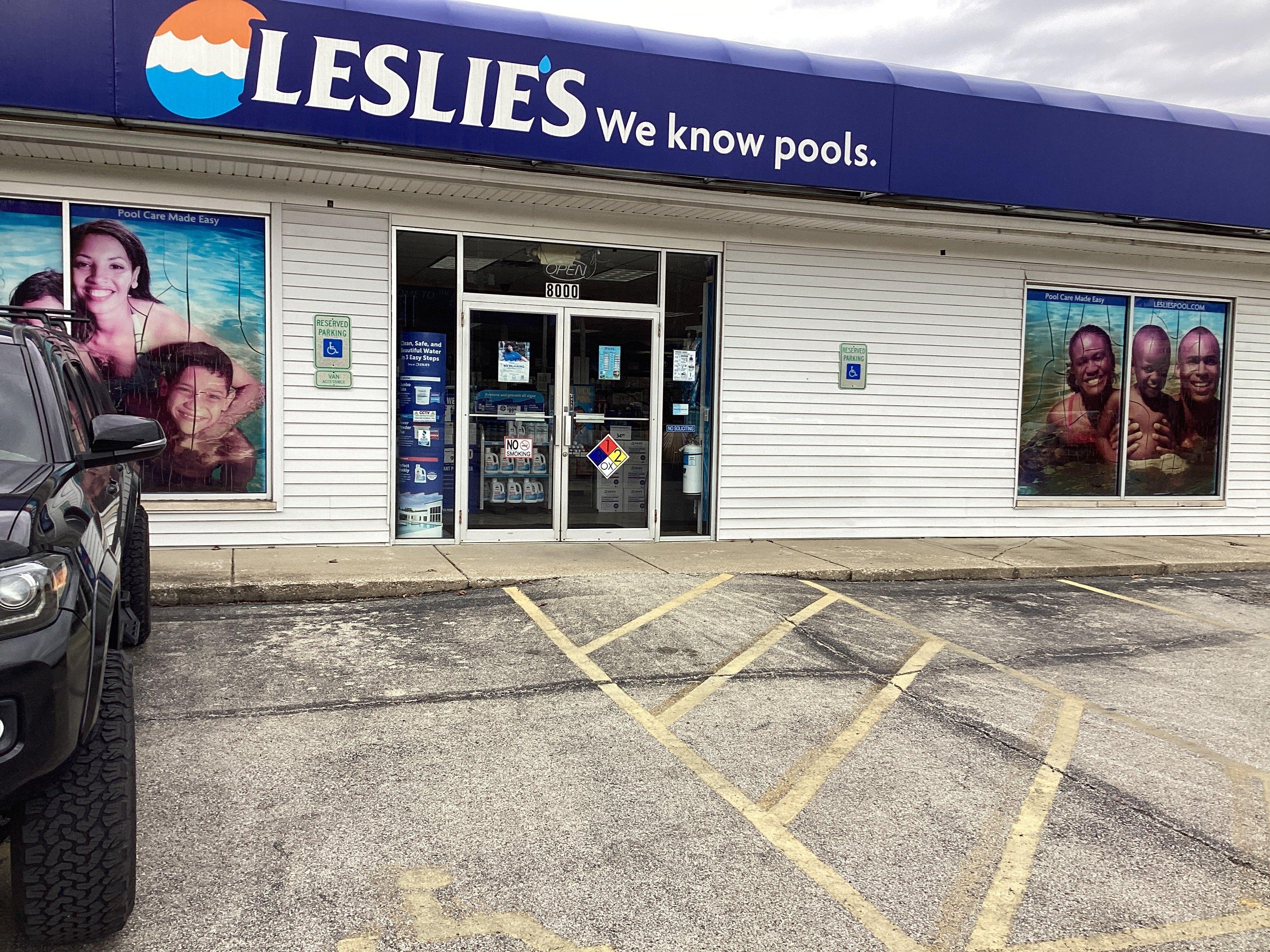 an image of a Leslie's storefront