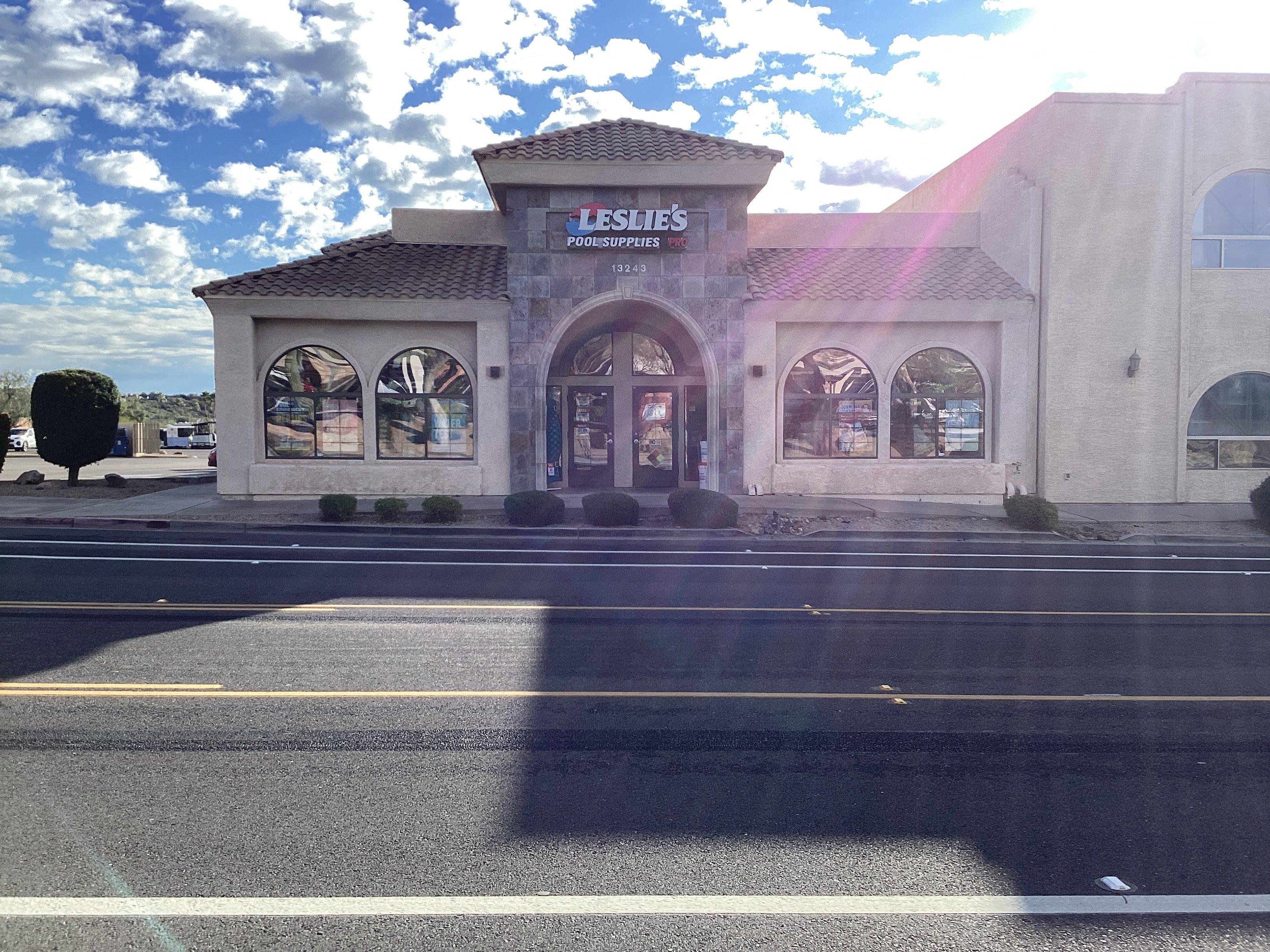 an image of a Leslie's storefront