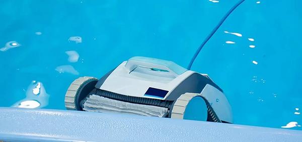 An image of Robotic Pool Cleaner Buyer's Guide