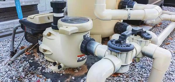 An image of What is the Best Time to Run Your Pool Pump?