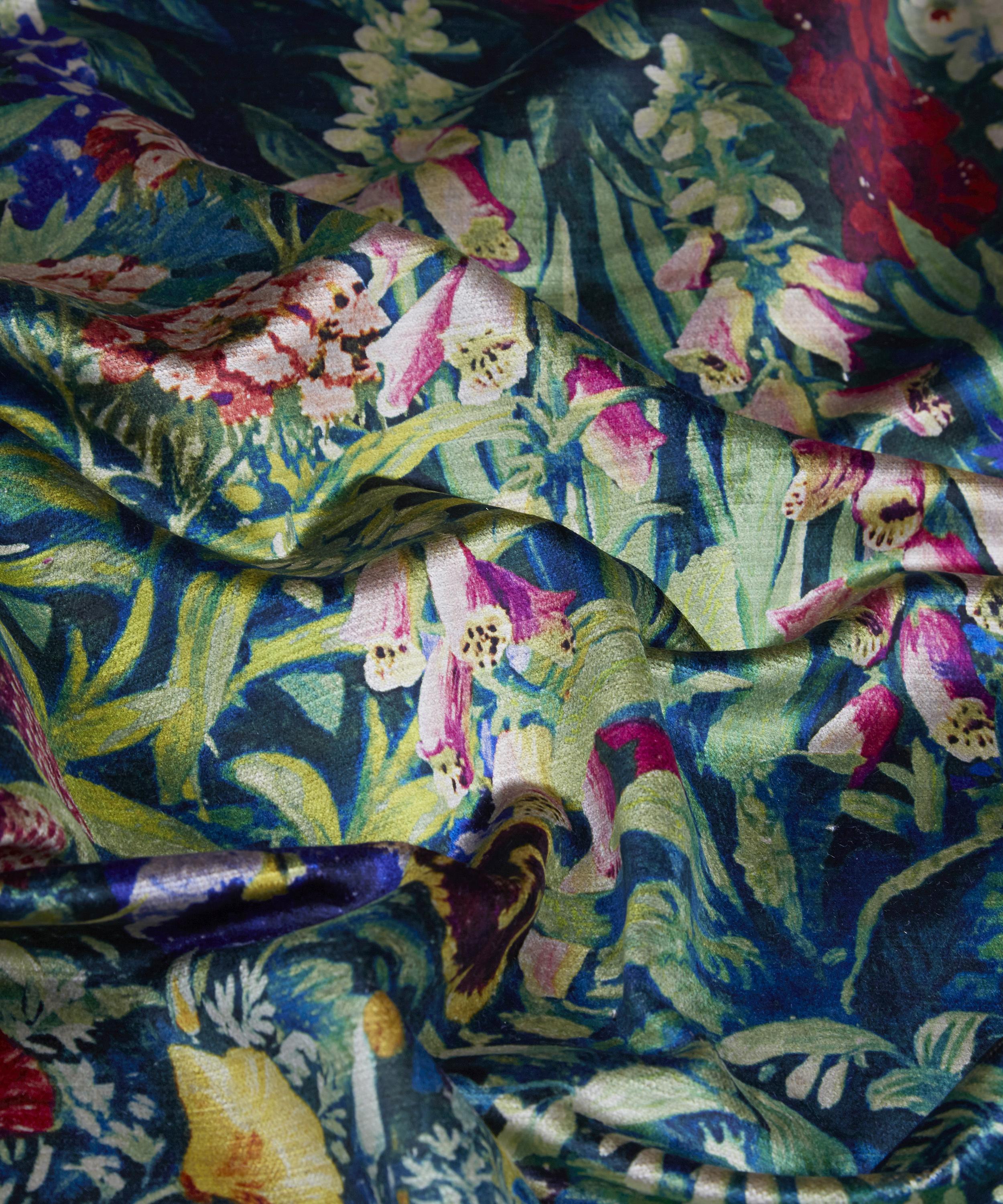 Liberty Fabrics Interiors - Gail's Garden Vintage Velvet in Dawn image number 3